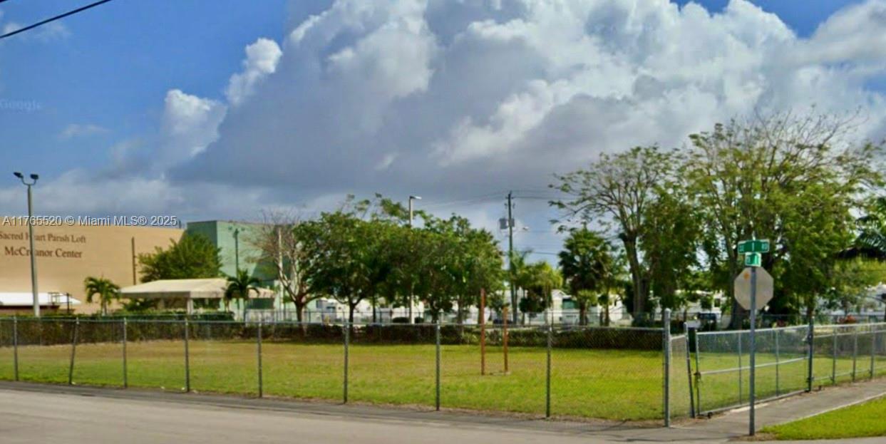 Town Of Homestead Proper Real Estate Listings Main Image