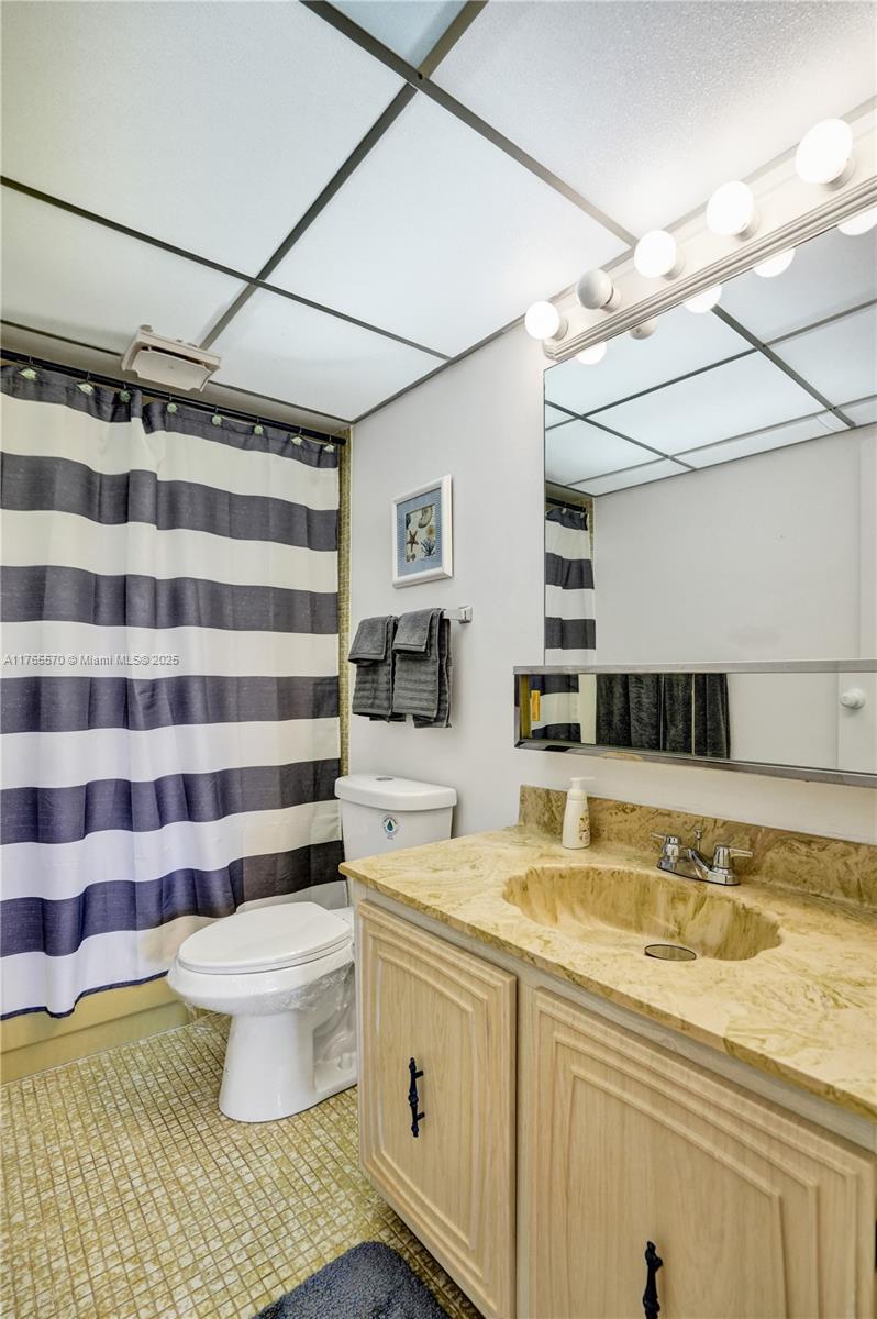 2811 Somerset Dr 405 Property Photo 17