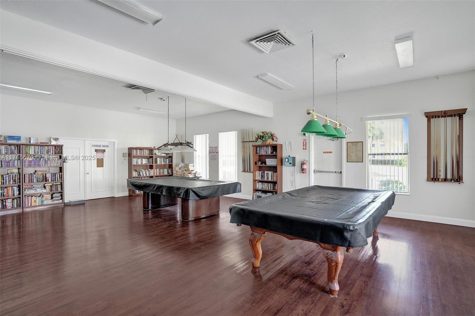 2811 Somerset Dr 405 Property Photo 35