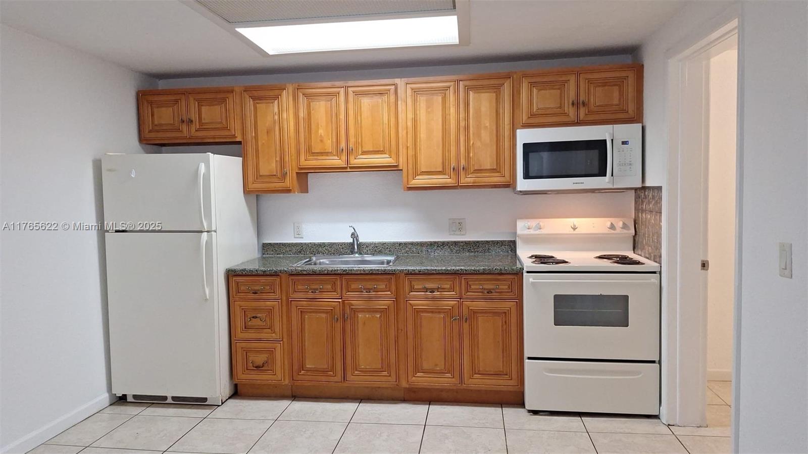 A11765622 Property Photo