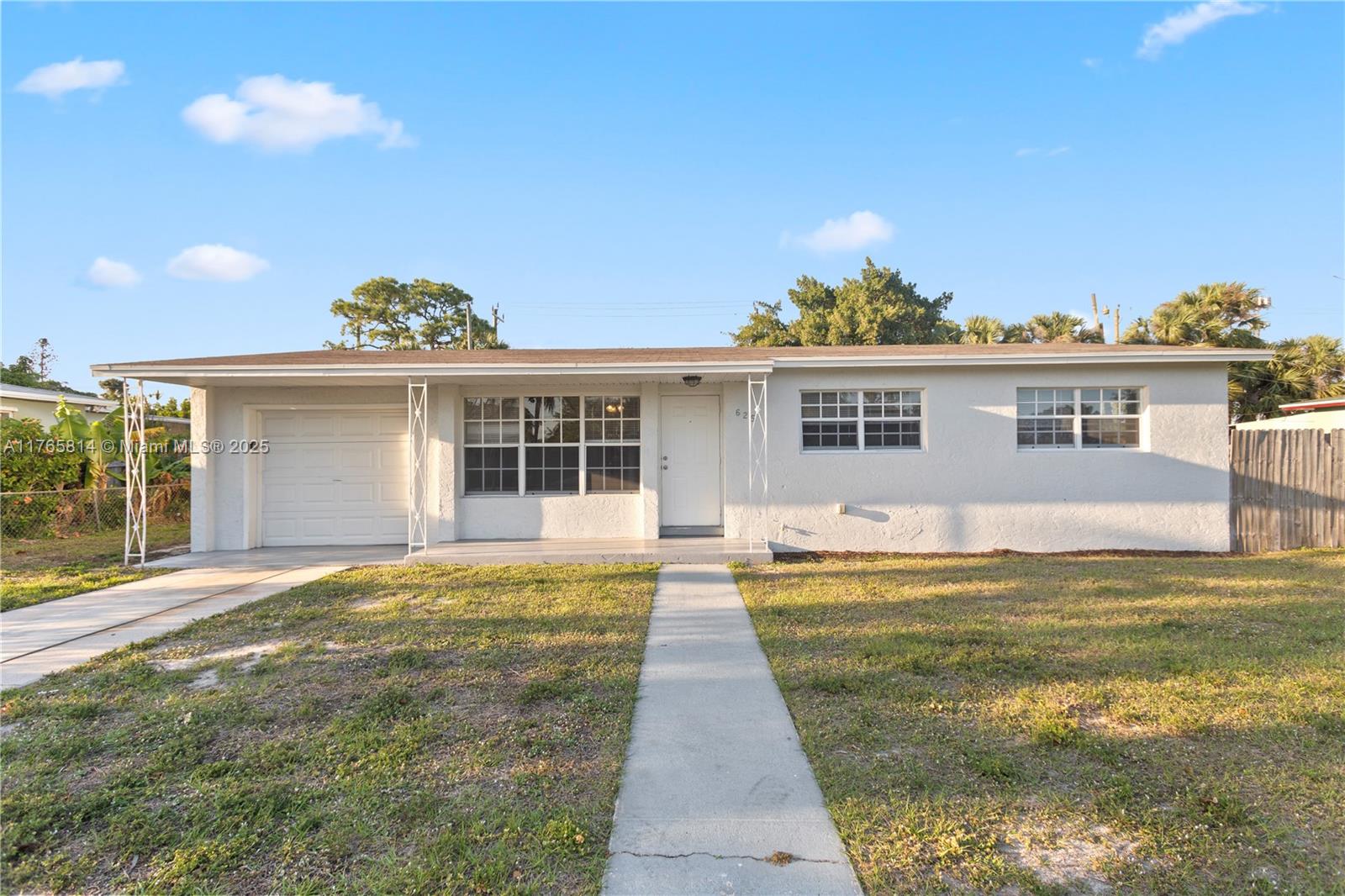 625 Foresteria Dr Property Photo