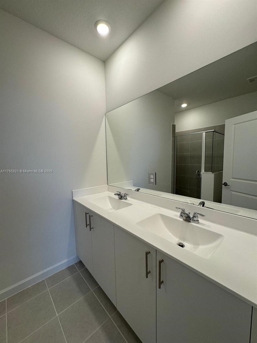 2882 Se 25th Terrace 2882 Property Photo 10