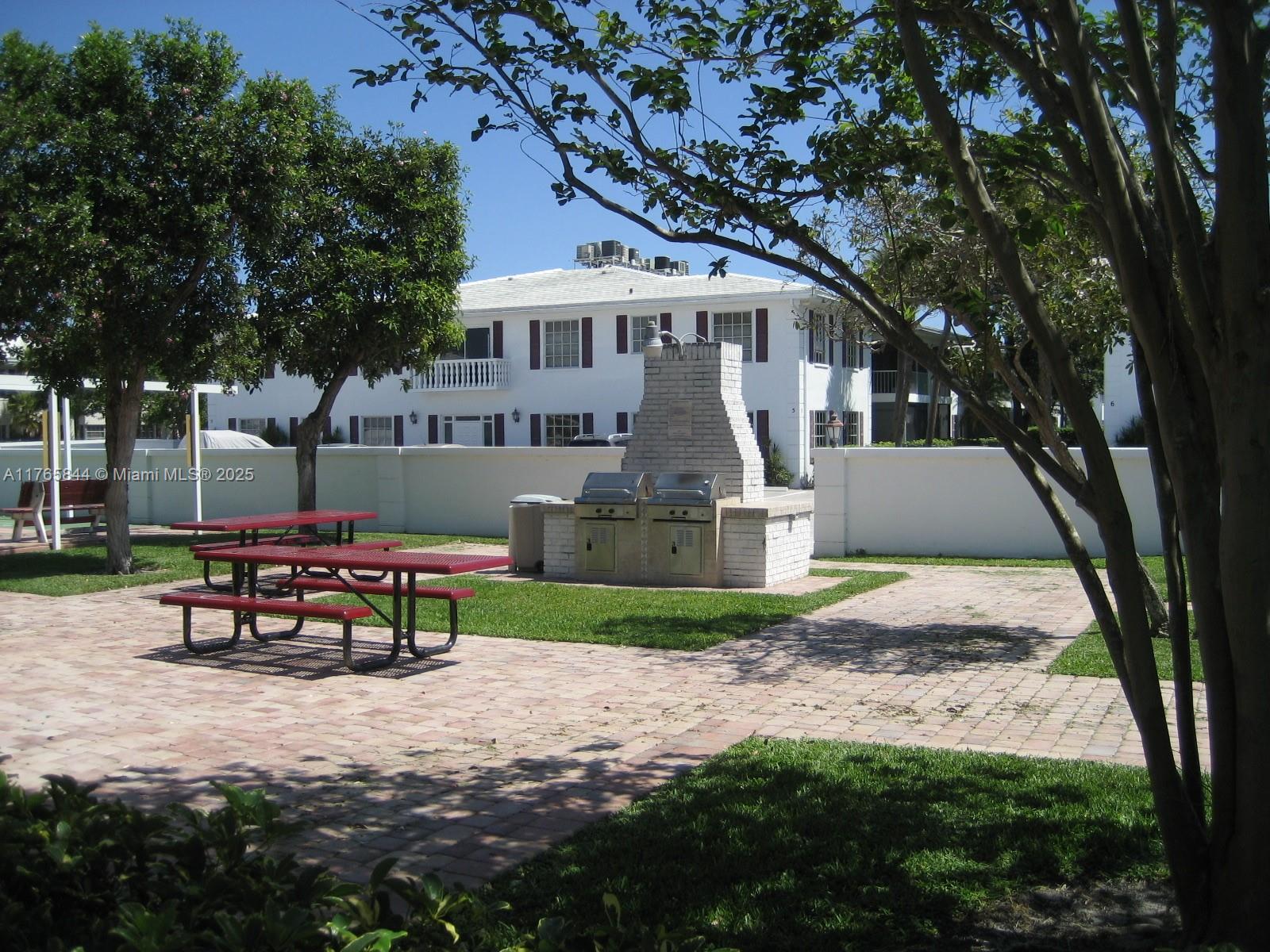 2201 Ne 66th St 1301 Property Photo 22