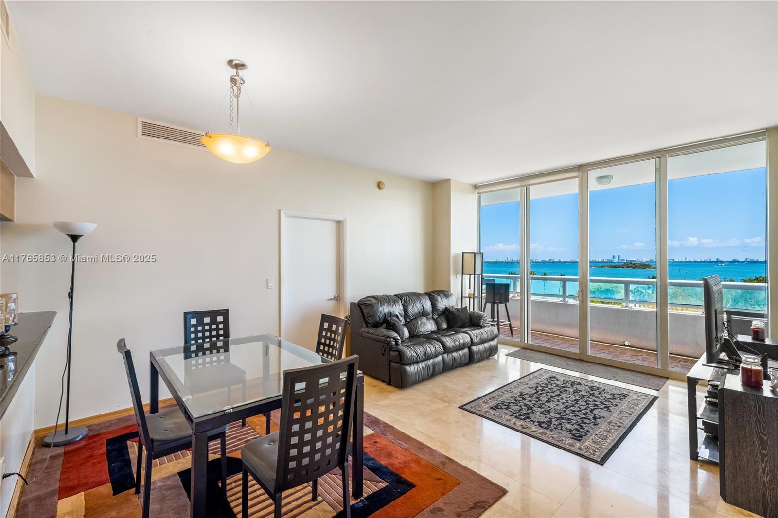 1800 N Bayshore Dr 509 Property Photo