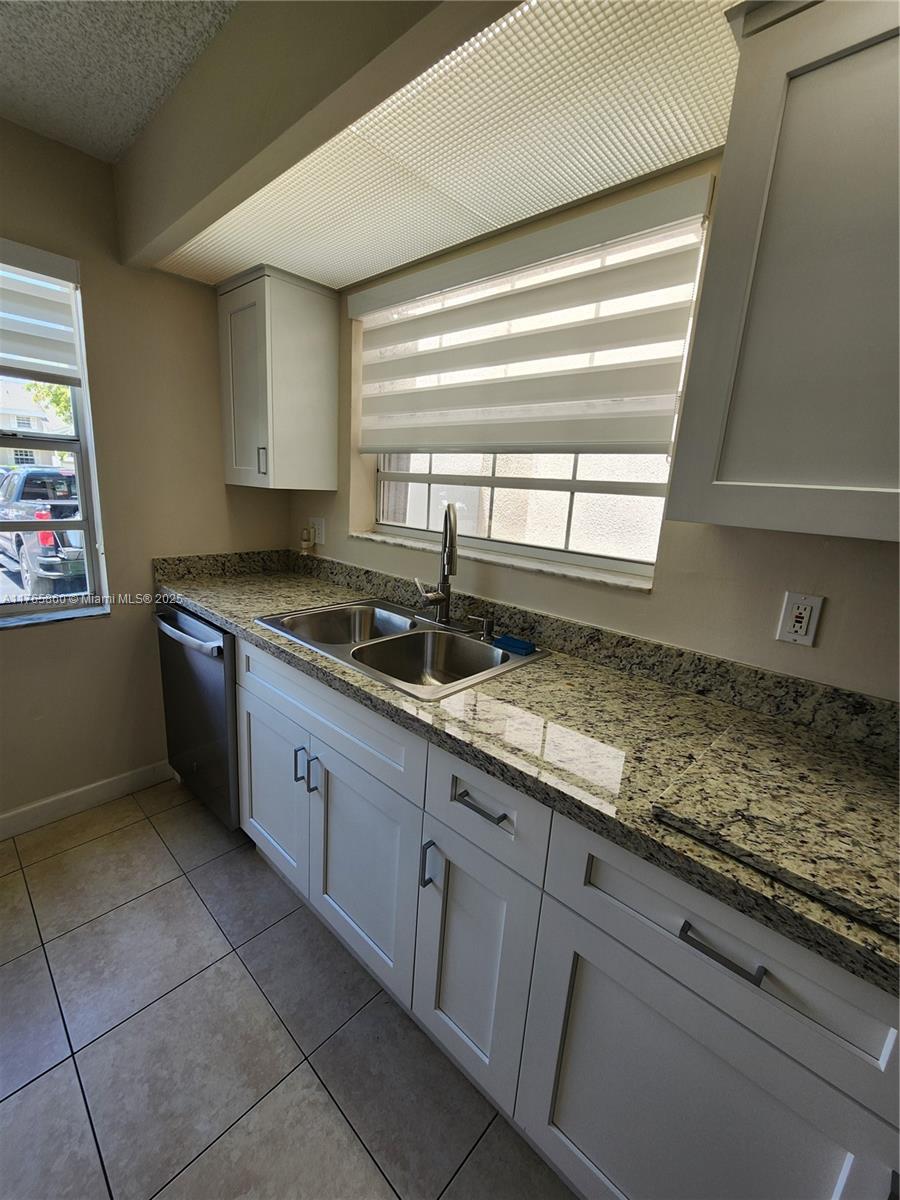 2637 Se 21st Ct 105-c Property Photo 13