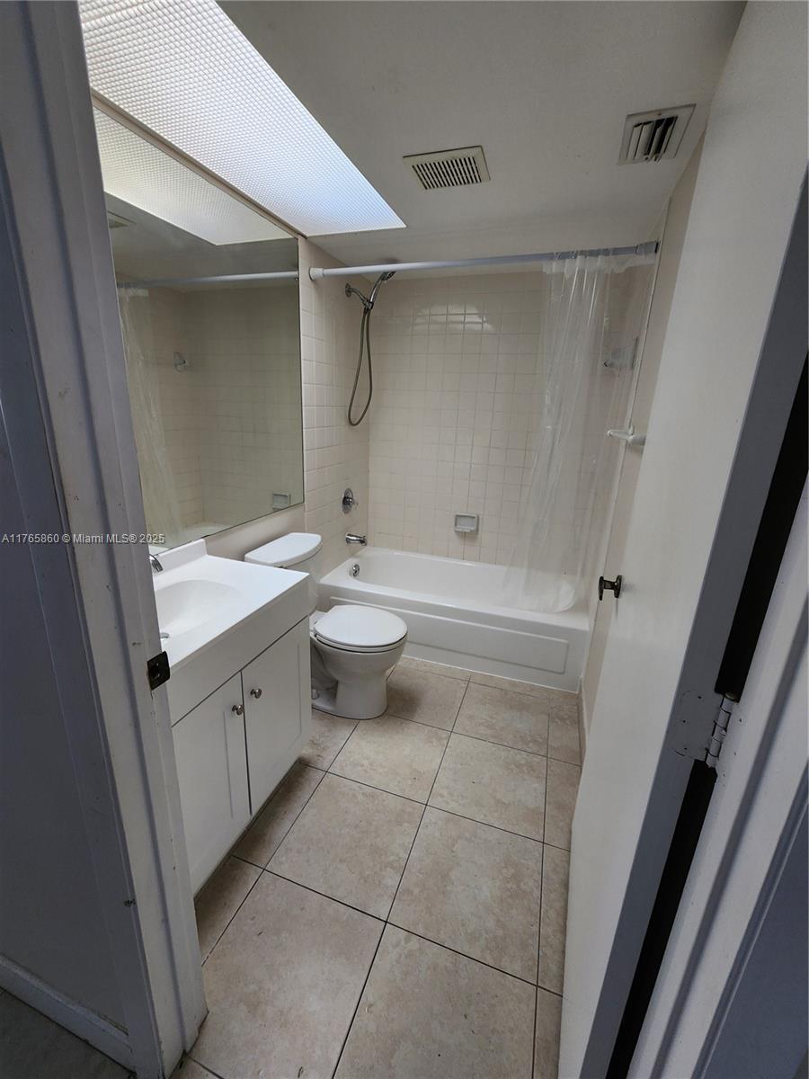 2637 Se 21st Ct 105-c Property Photo 18