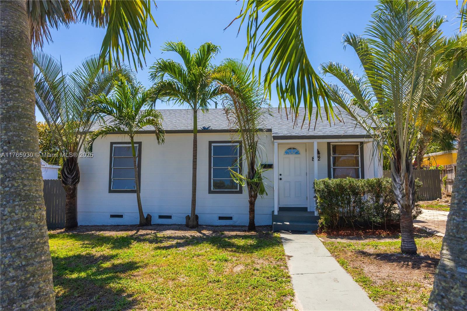 812 33rd St Property Photo