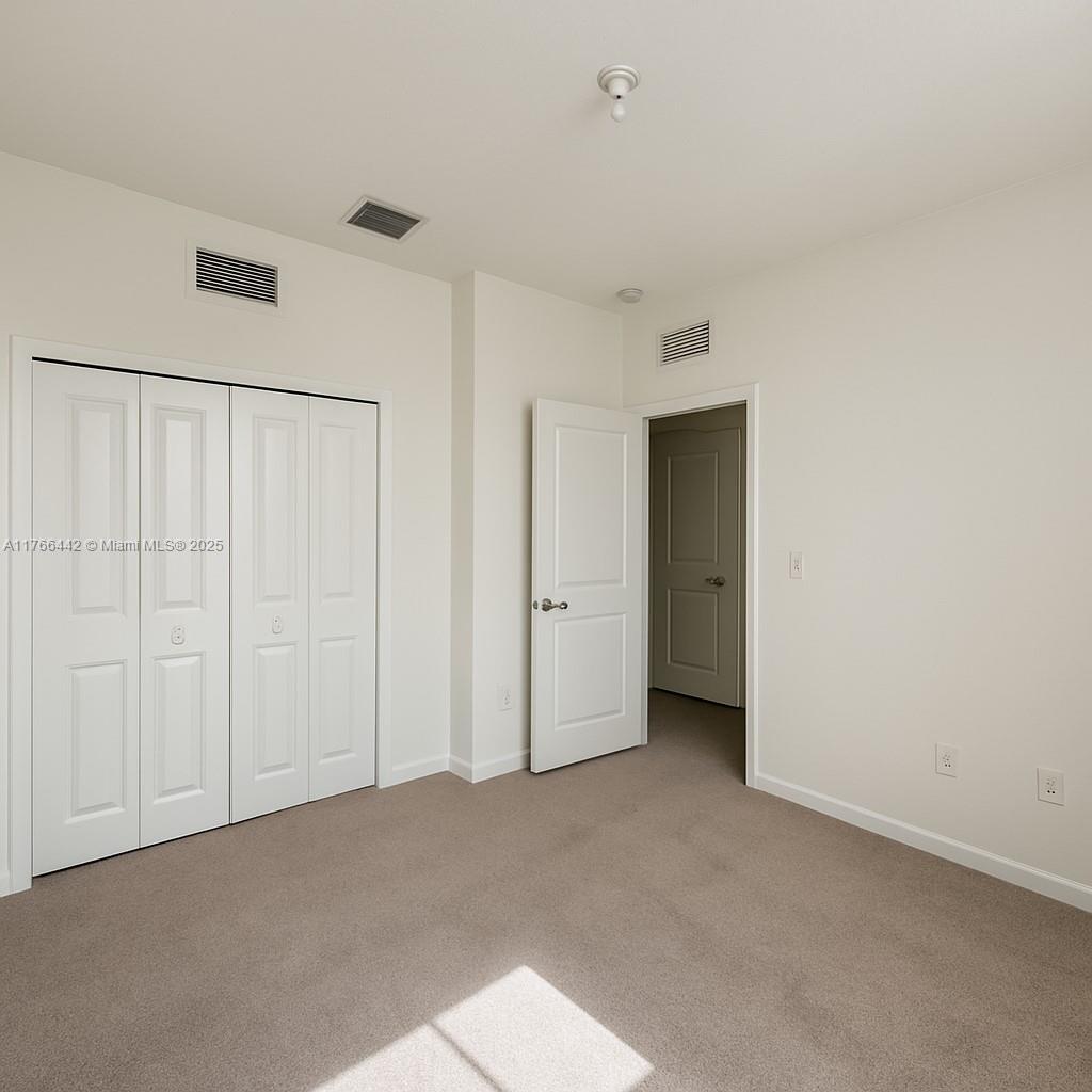 2737 Se 17th St Property Photo 11