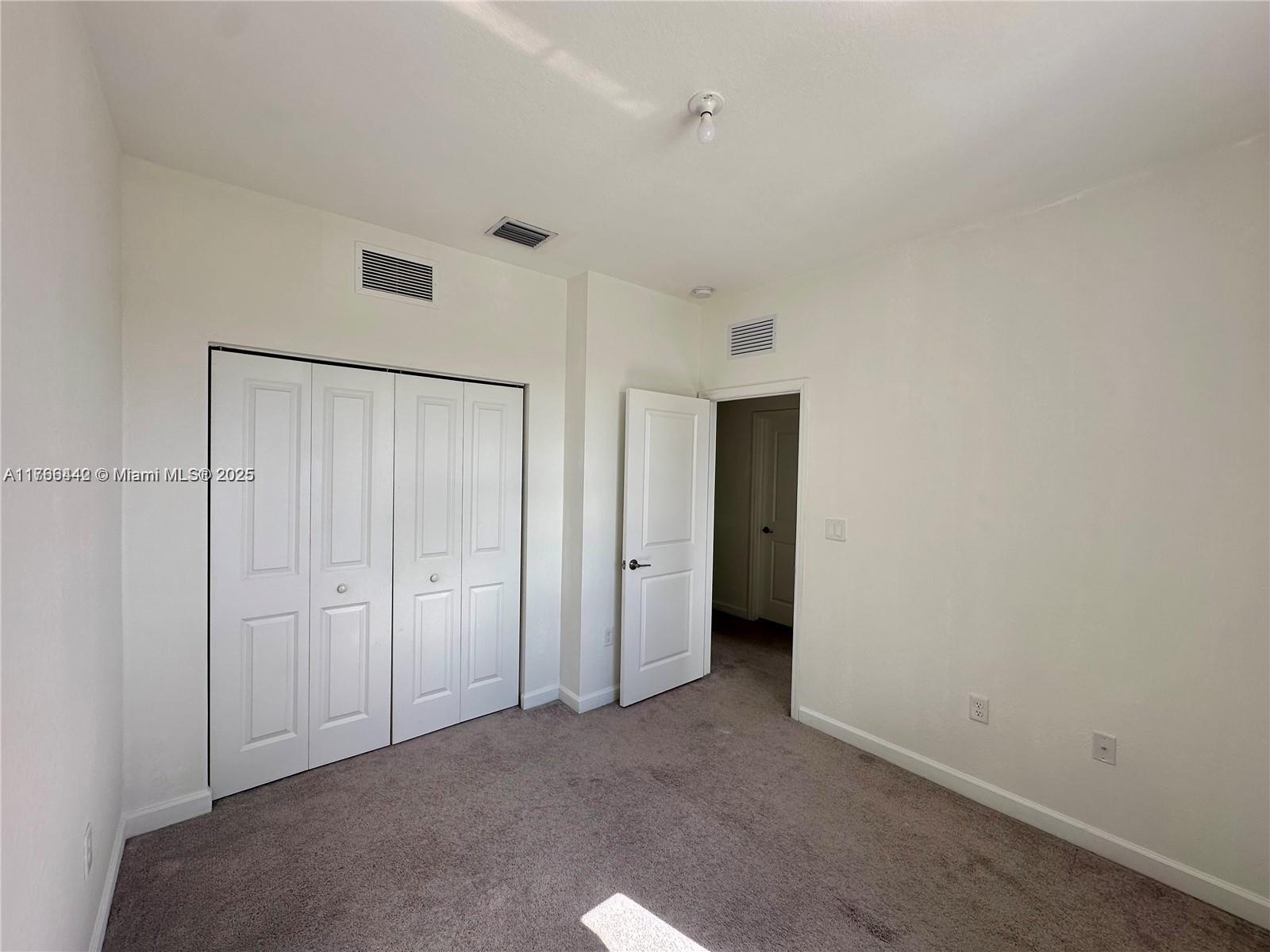 2737 Se 17th St Property Photo 14