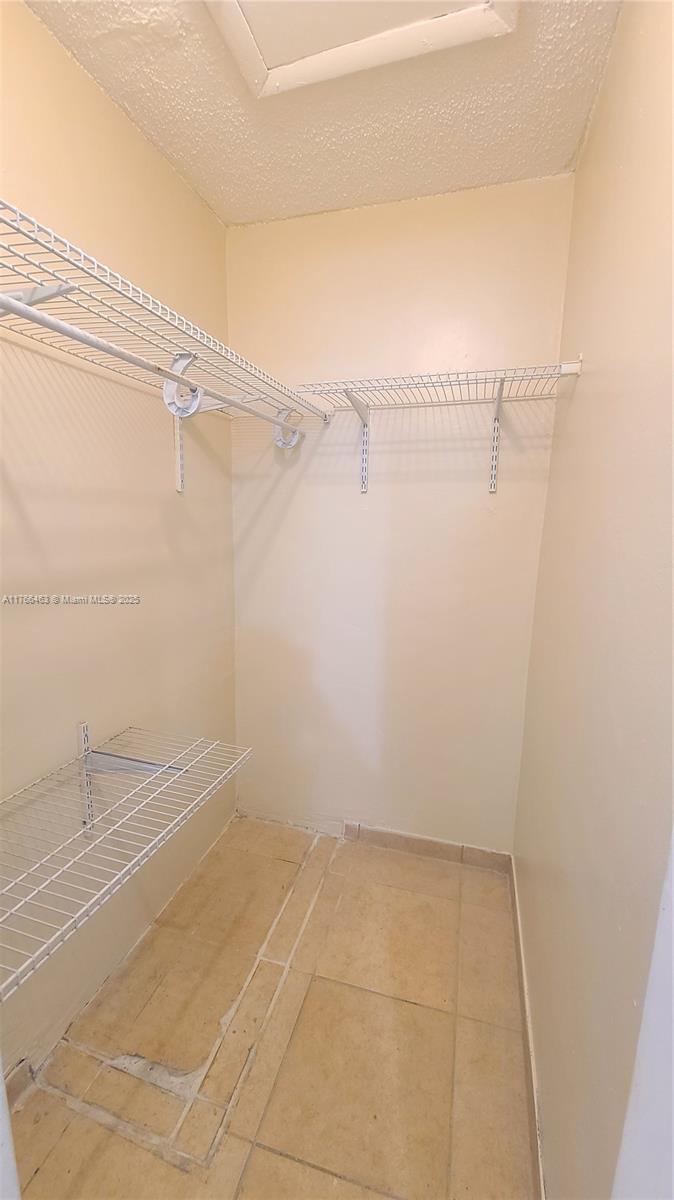 6133 Sw 34th St 1 Property Photo 15