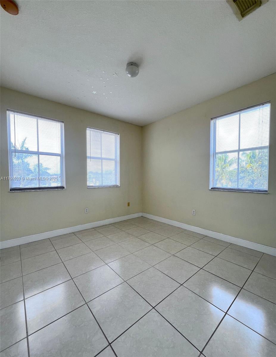 24305 Sw 109th Ct 1 Property Photo 8