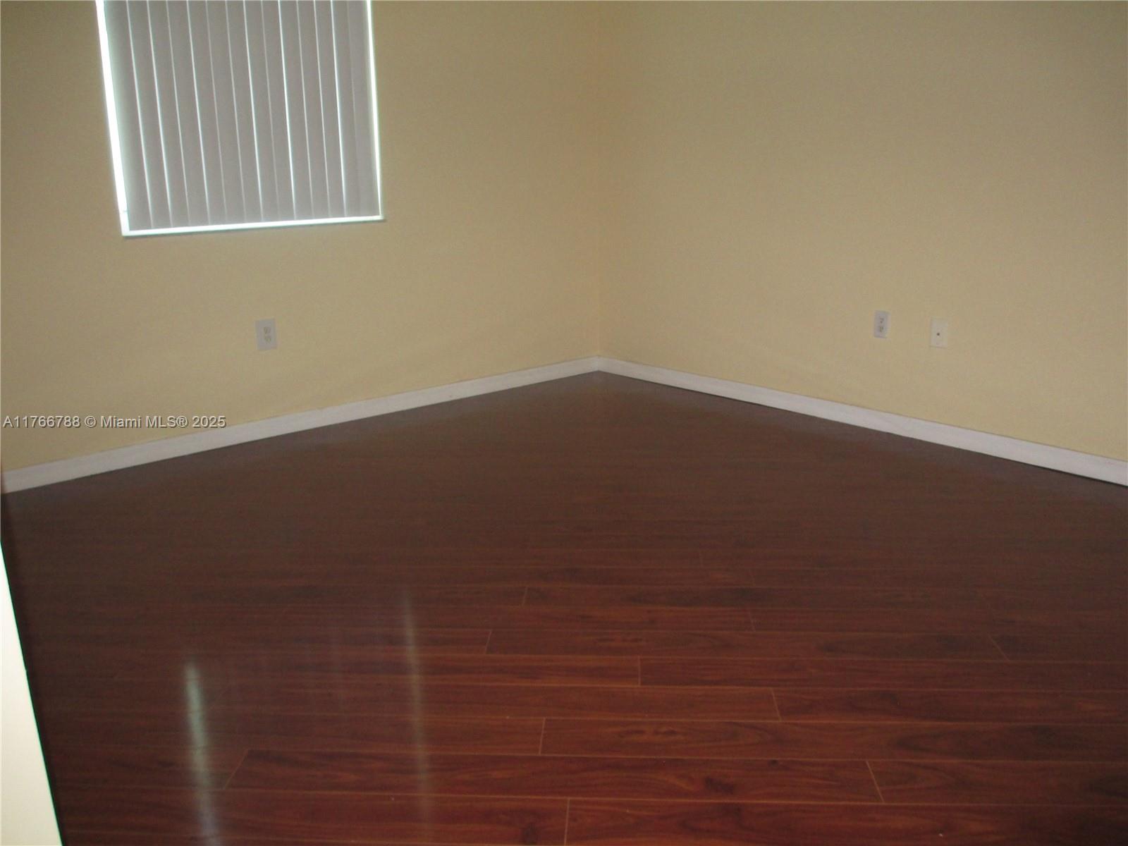 9201 Collins Ave 1021 Property Photo 7