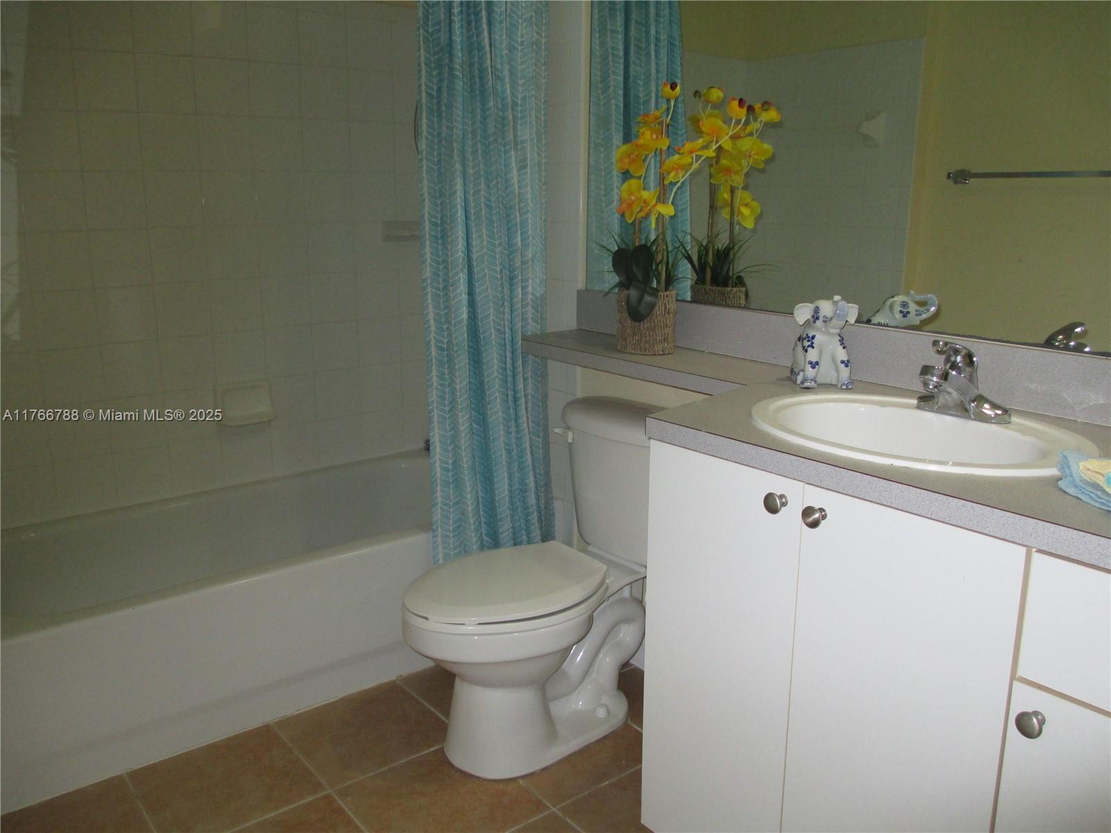 9201 Collins Ave 1021 Property Photo 10