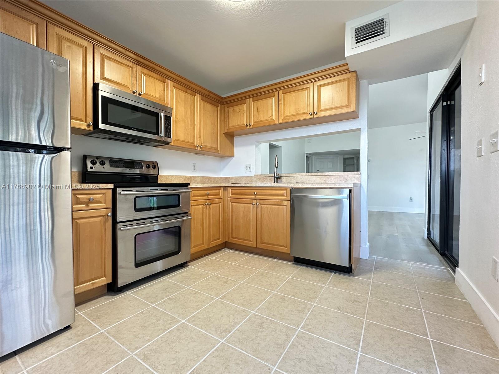 1301 S Franklin Ave 1301l Property Photo 7