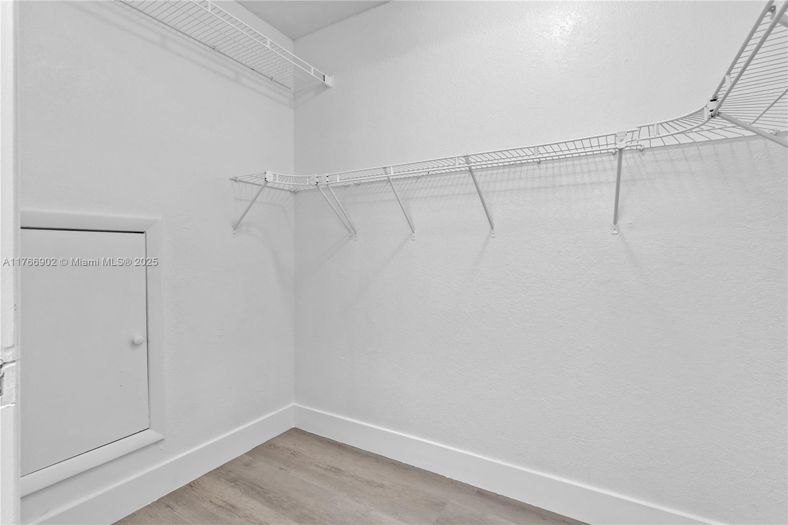 1301 S Franklin Ave 1301l Property Photo 13
