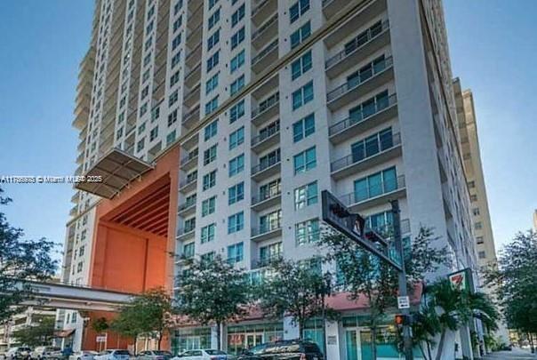 133 NE 2nd Ave 1409 Property Photo 1