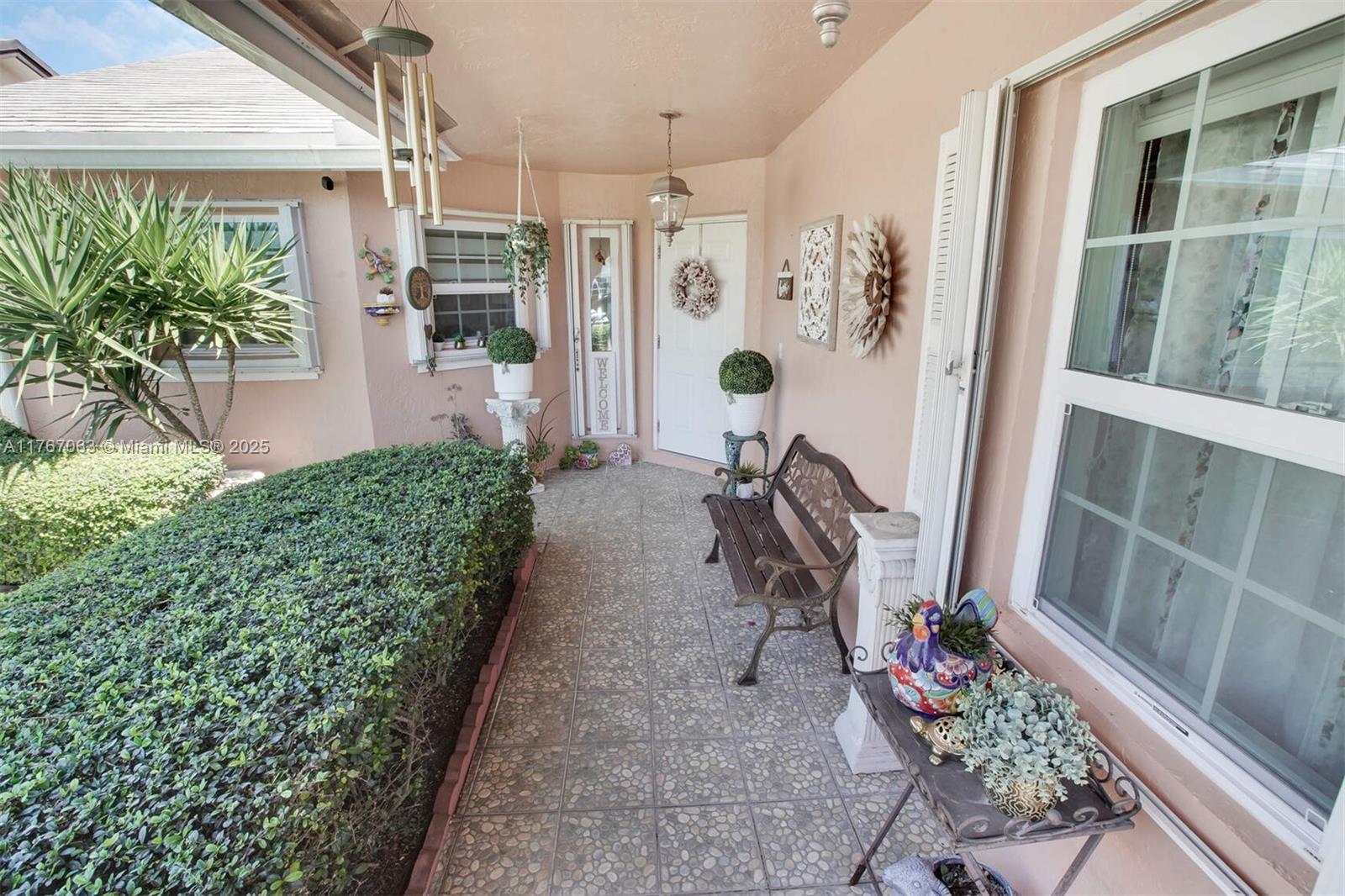 24981 Sw 128th Path Property Photo 2