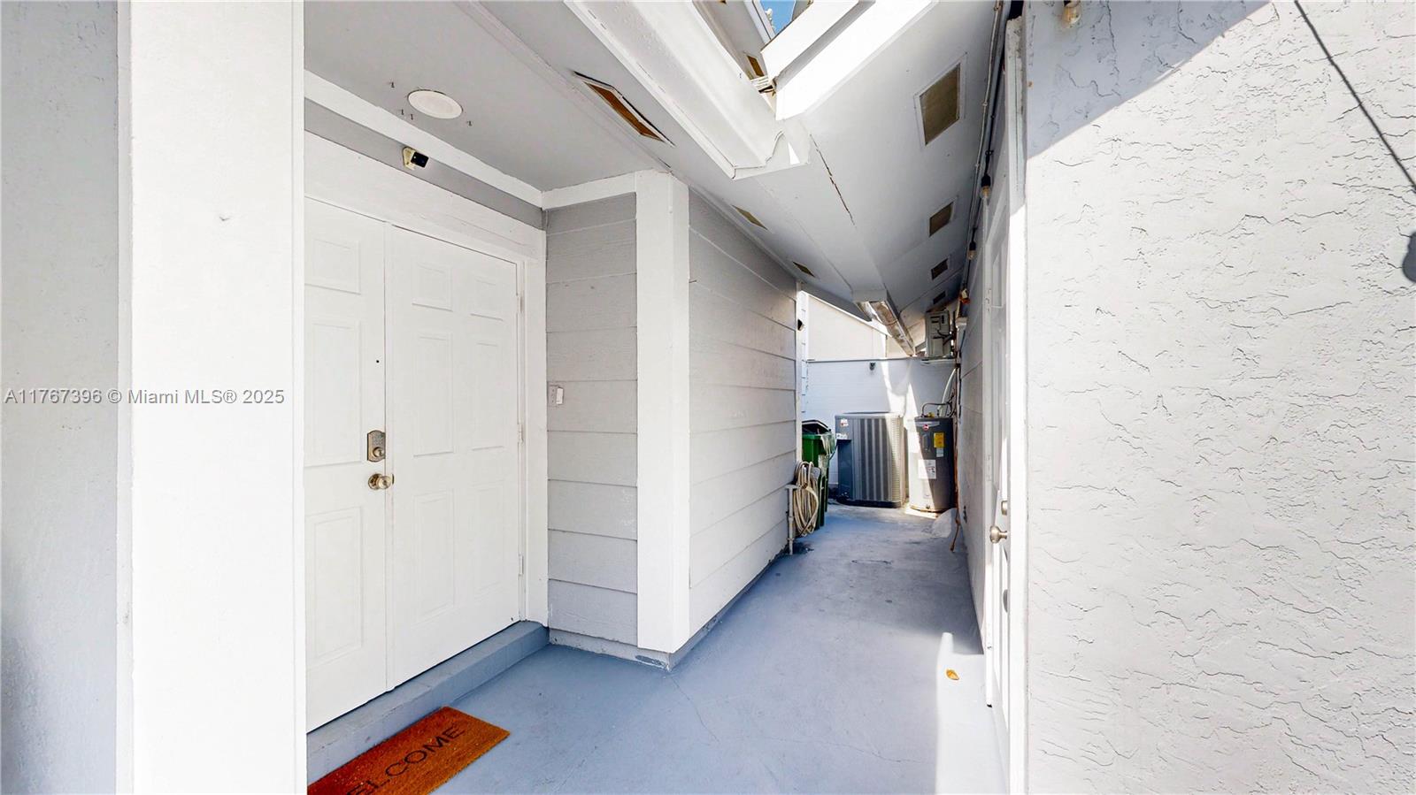 1451 Loon Ct Property Photo 6