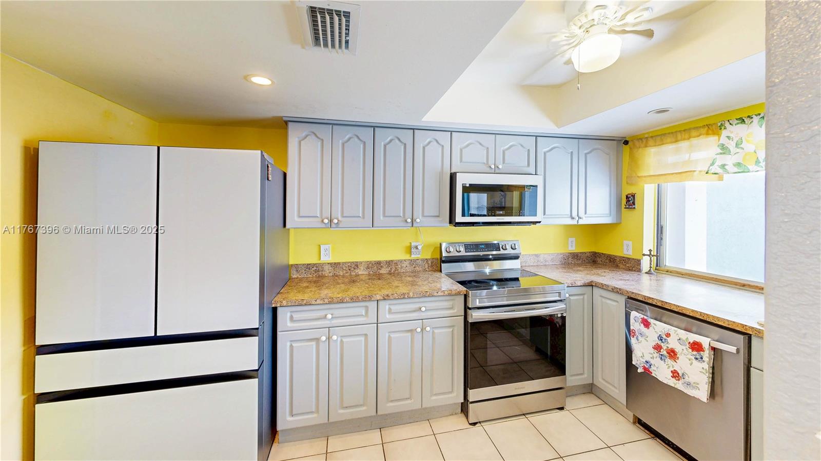 1451 Loon Ct Property Photo 20