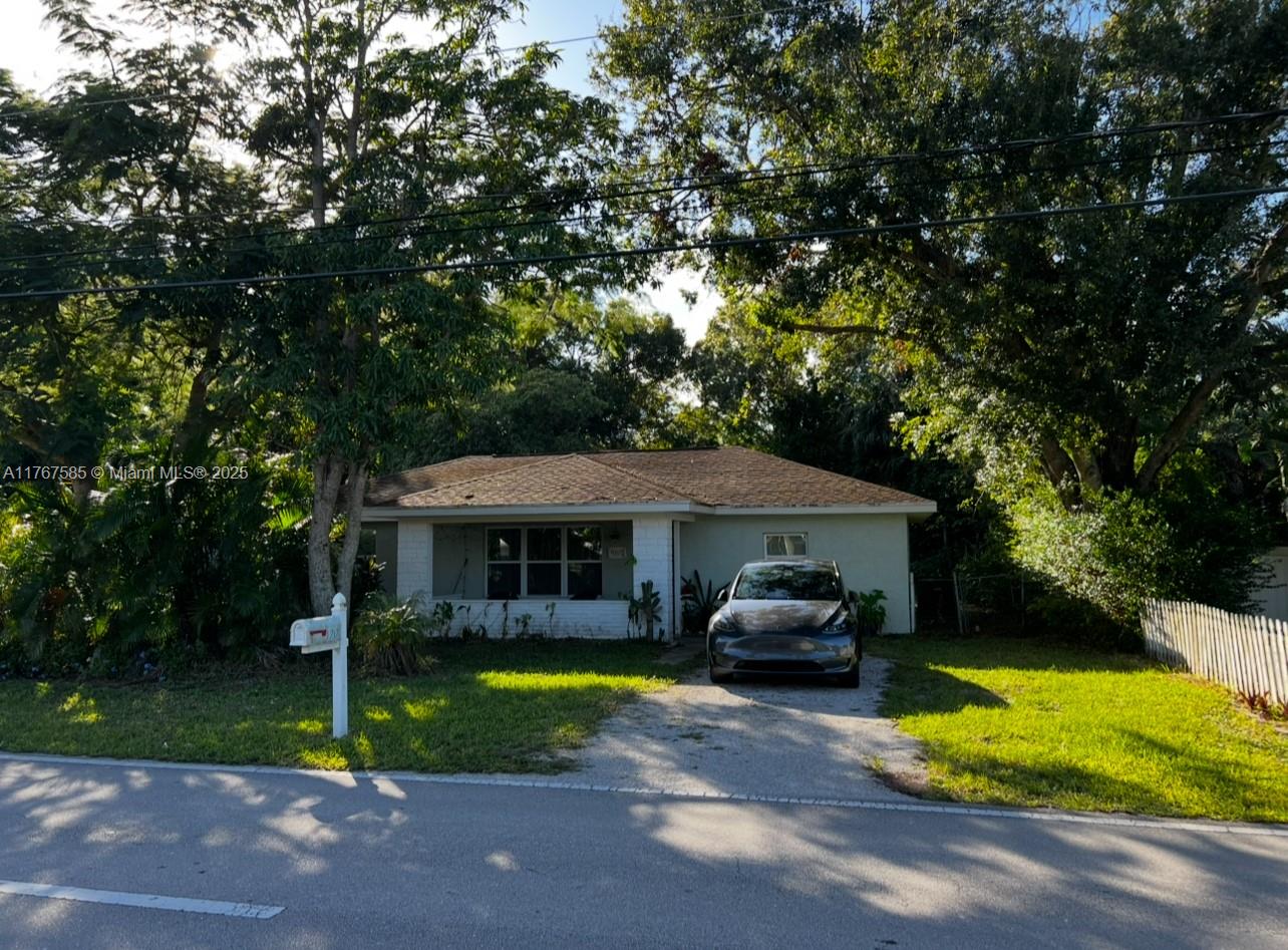 1717 20th Ave . Property Photo
