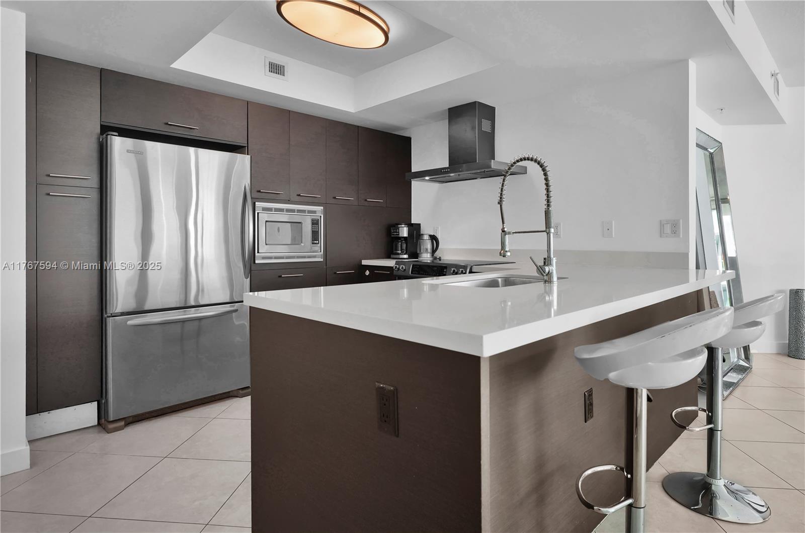 250 Sunny Isles Blvd 3-904 Property Photo 8
