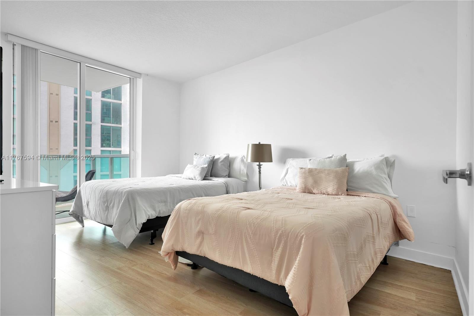250 Sunny Isles Blvd 3-904 Property Photo 17