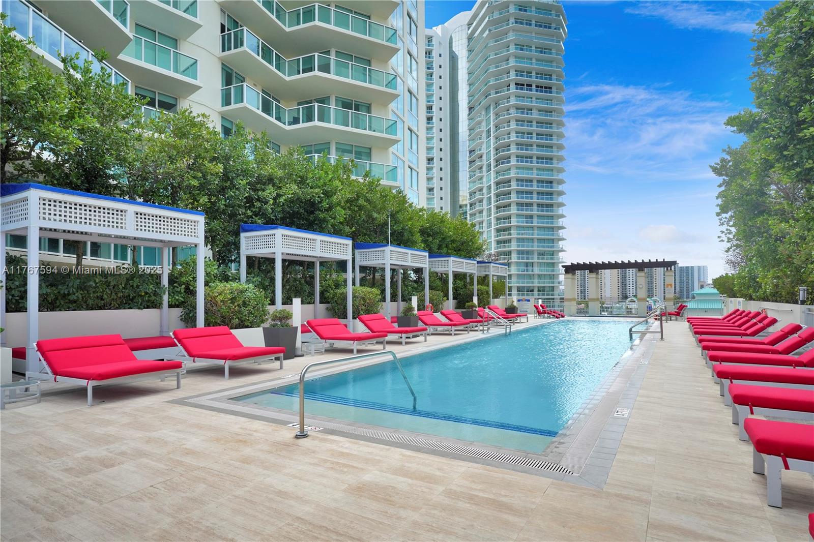 250 Sunny Isles Blvd 3-904 Property Photo 25