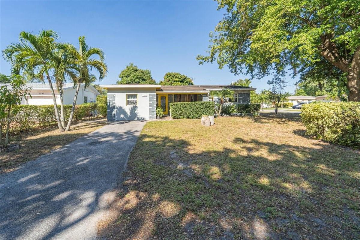1300 Sw 67th Way Property Photo