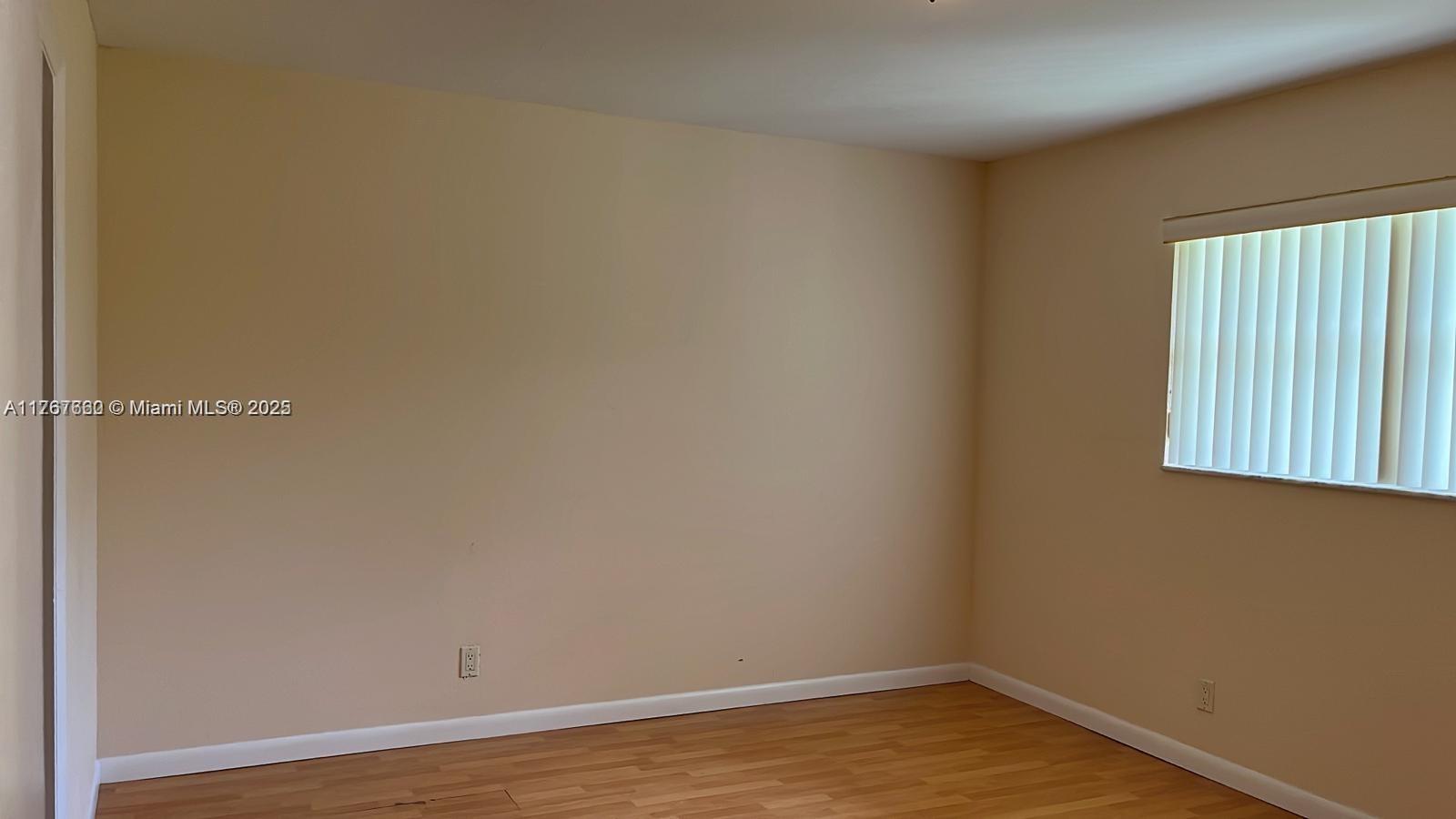 8060 Fairview Dr 208 Property Photo 3