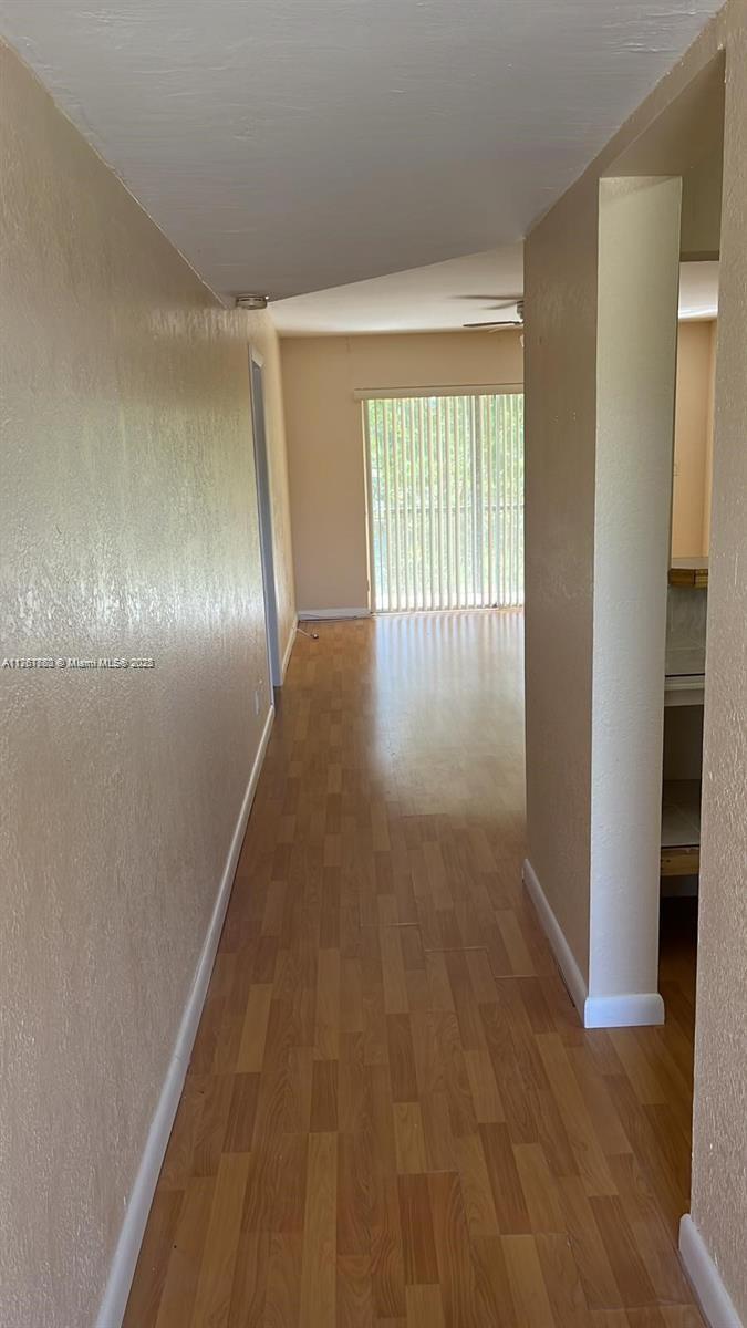8060 Fairview Dr 208 Property Photo 5