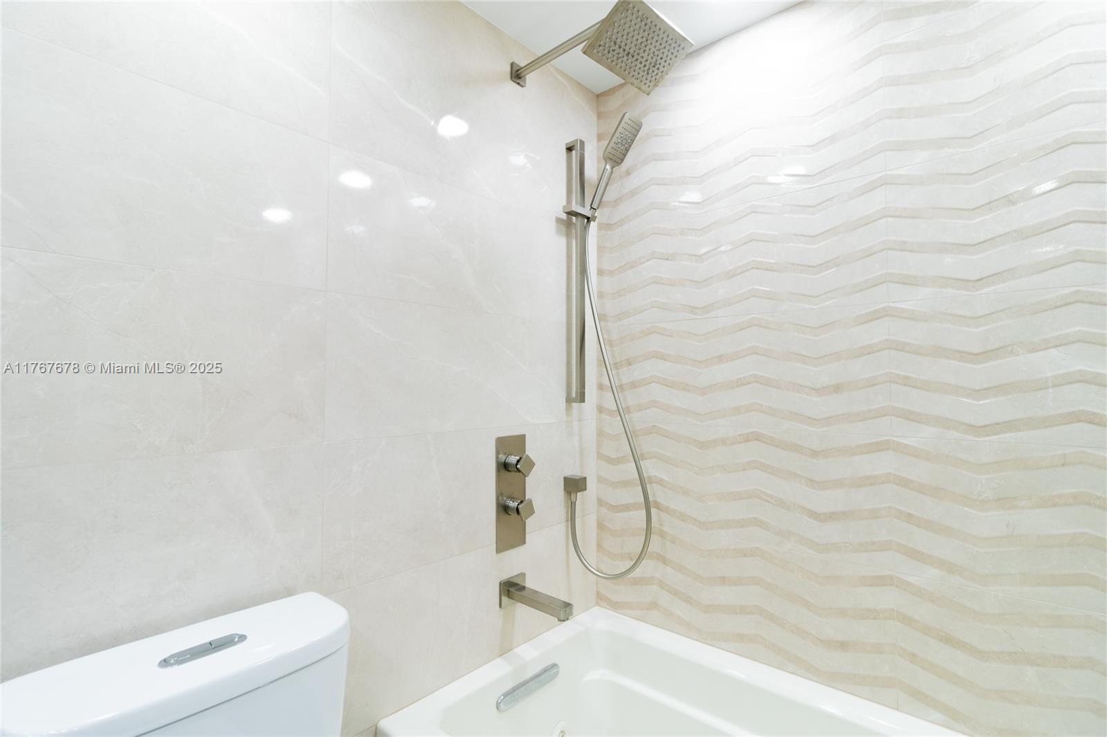 230 174th St 1015 Property Photo 53