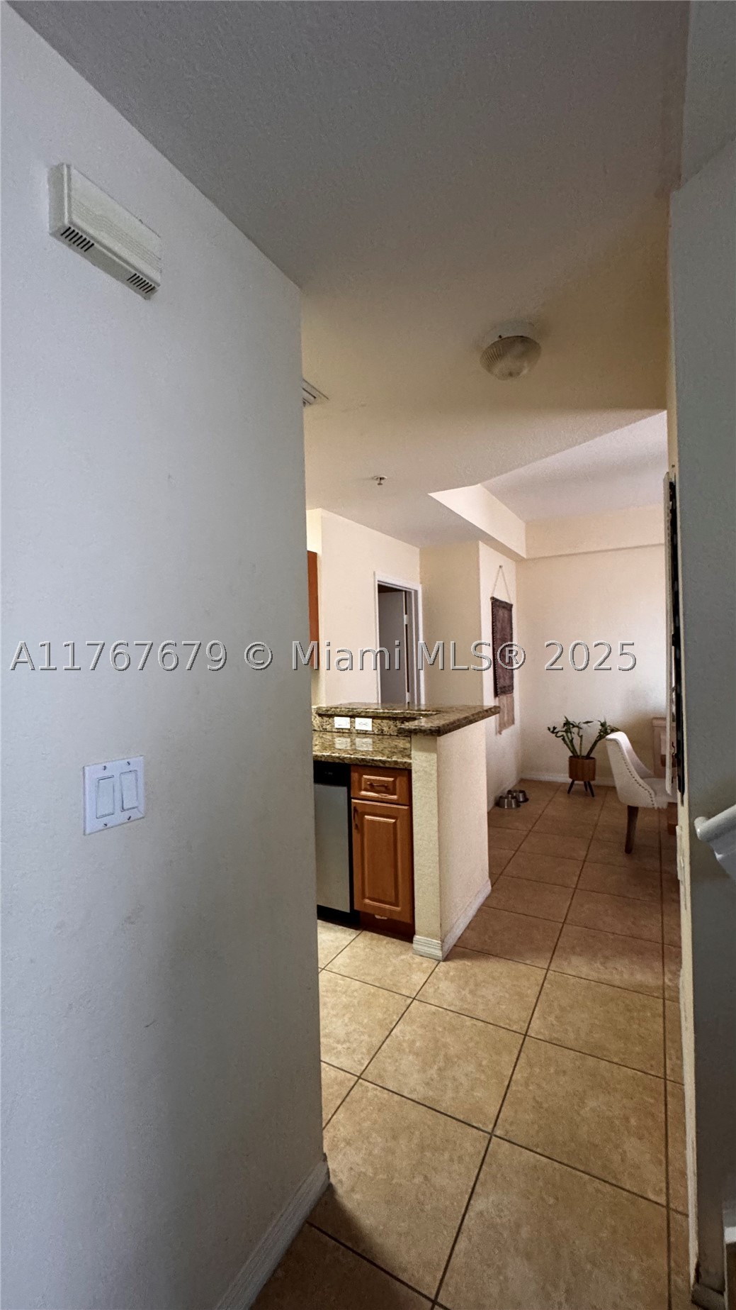 1033 Sw 144th Ave 2705 Property Photo 6