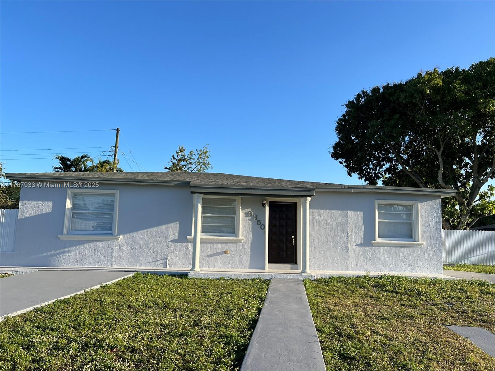 9350 Sw 42nd Ter Property Photo