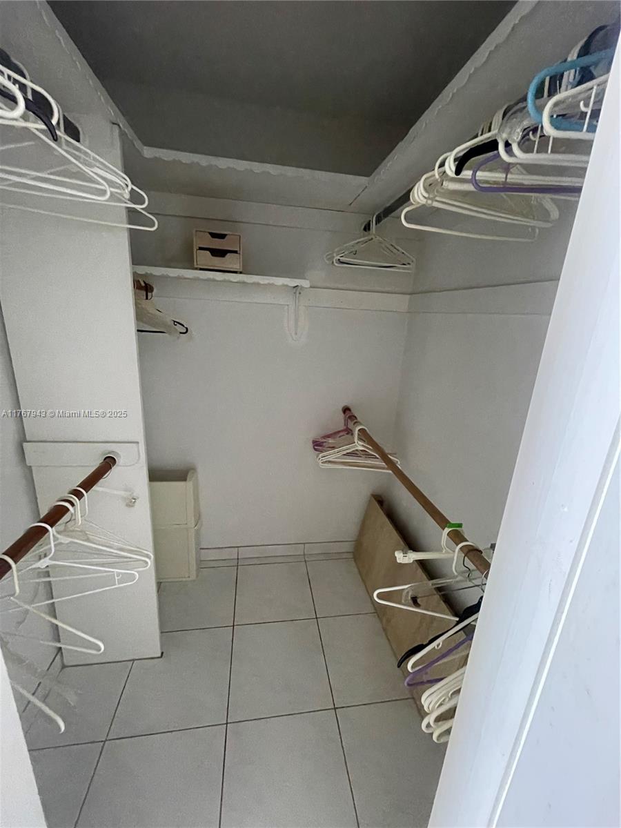 2910 Point East Dr M414 Property Photo 7