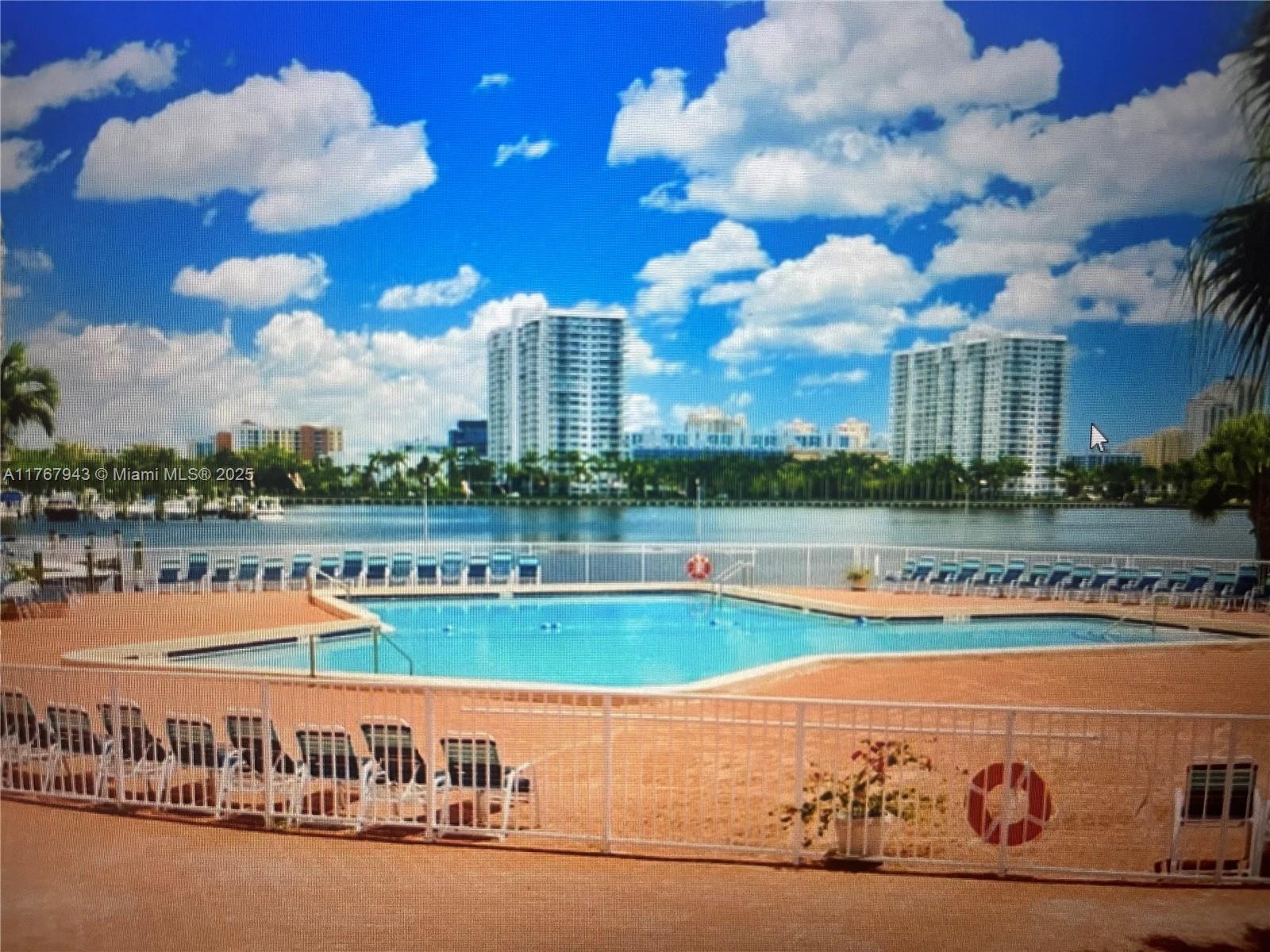 2910 Point East Dr M414 Property Photo 36