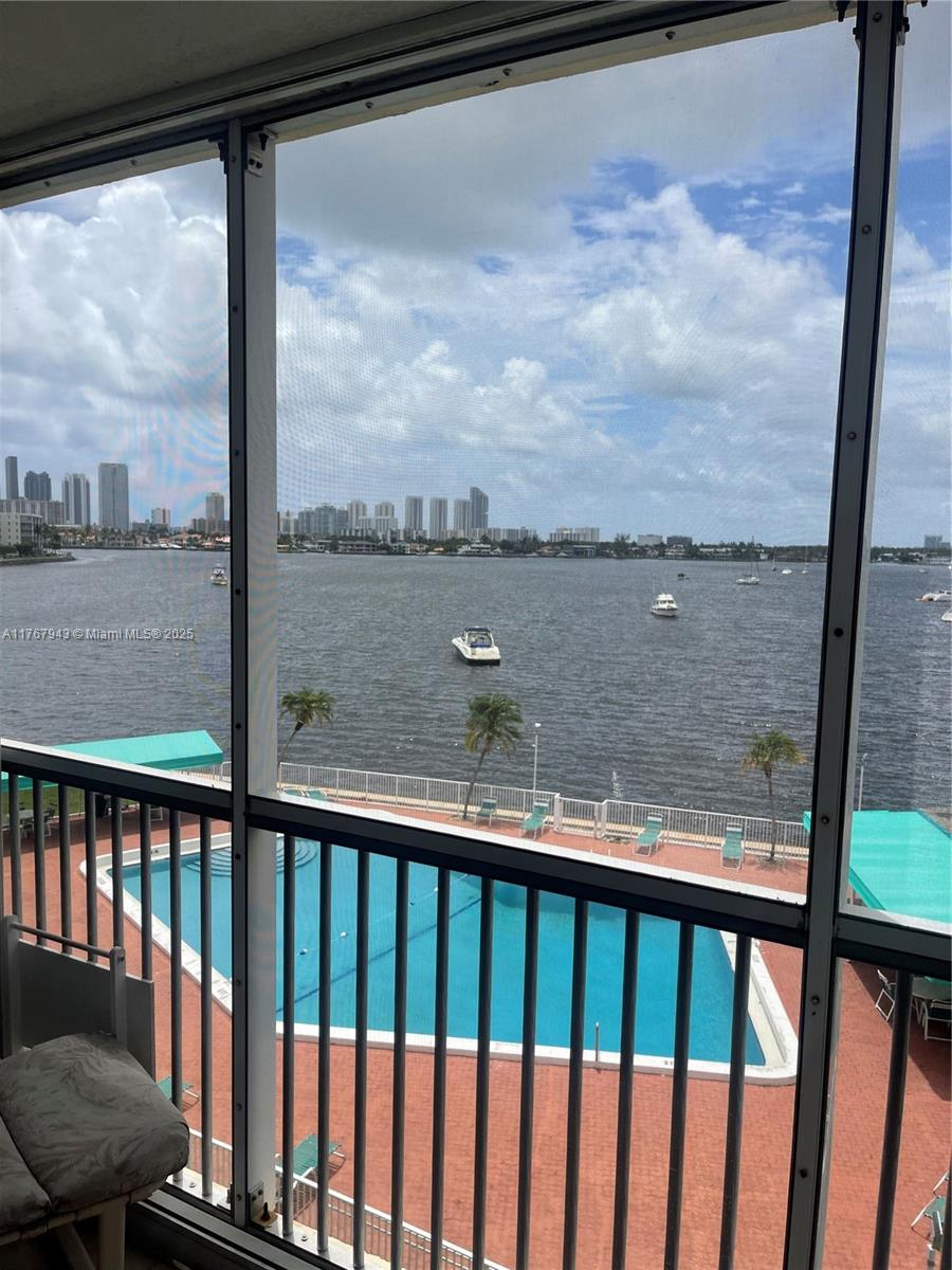 2910 Point East Dr M414 Property Photo 44