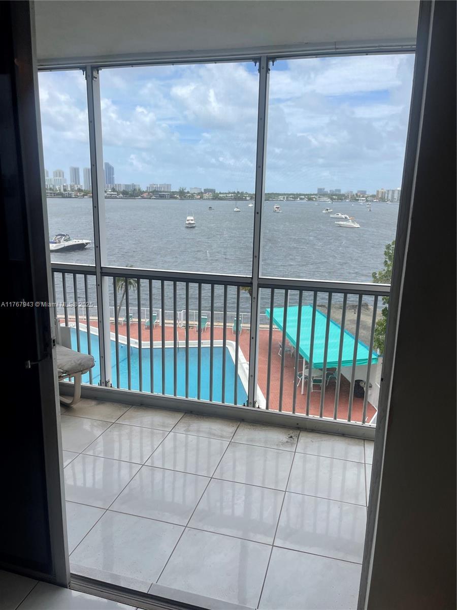 2910 Point East Dr M414 Property Photo 47