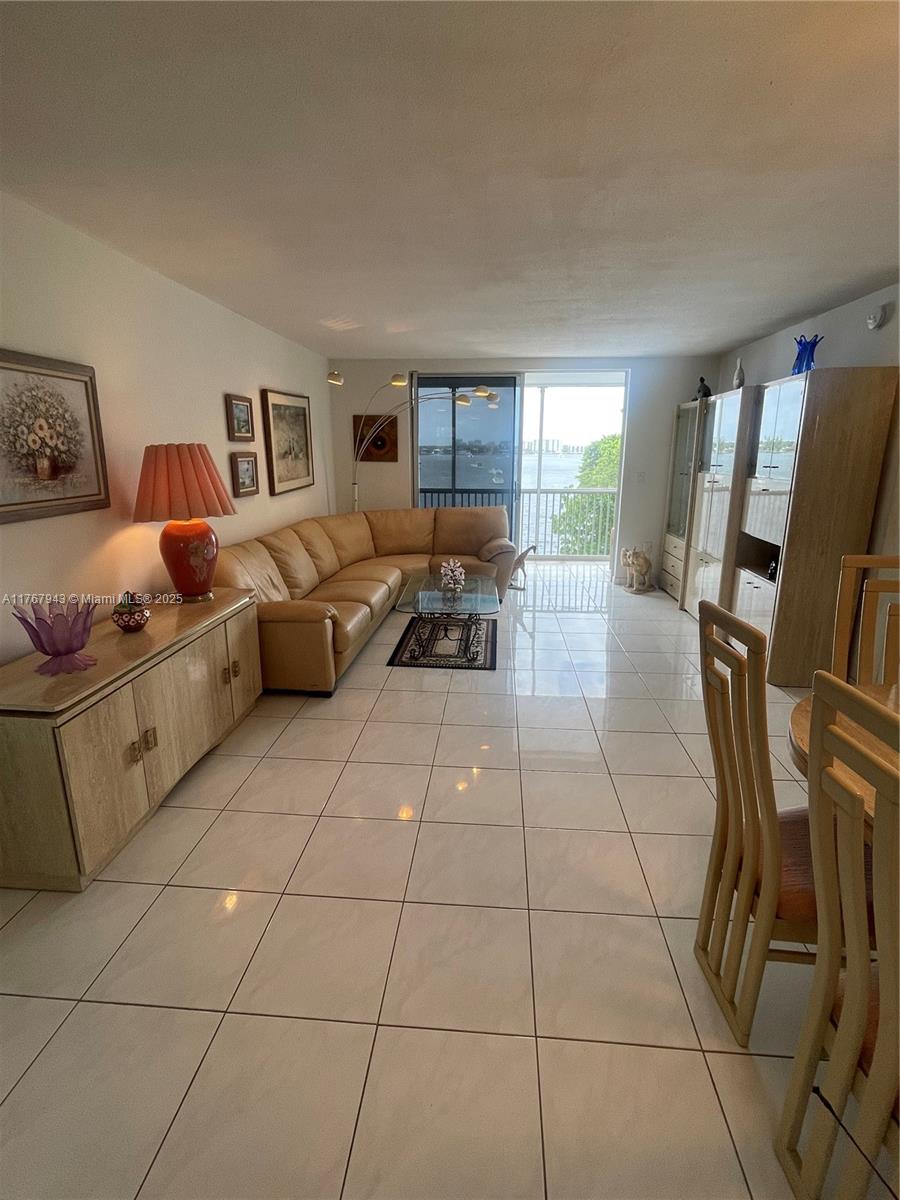 2910 Point East Dr M414 Property Photo 49