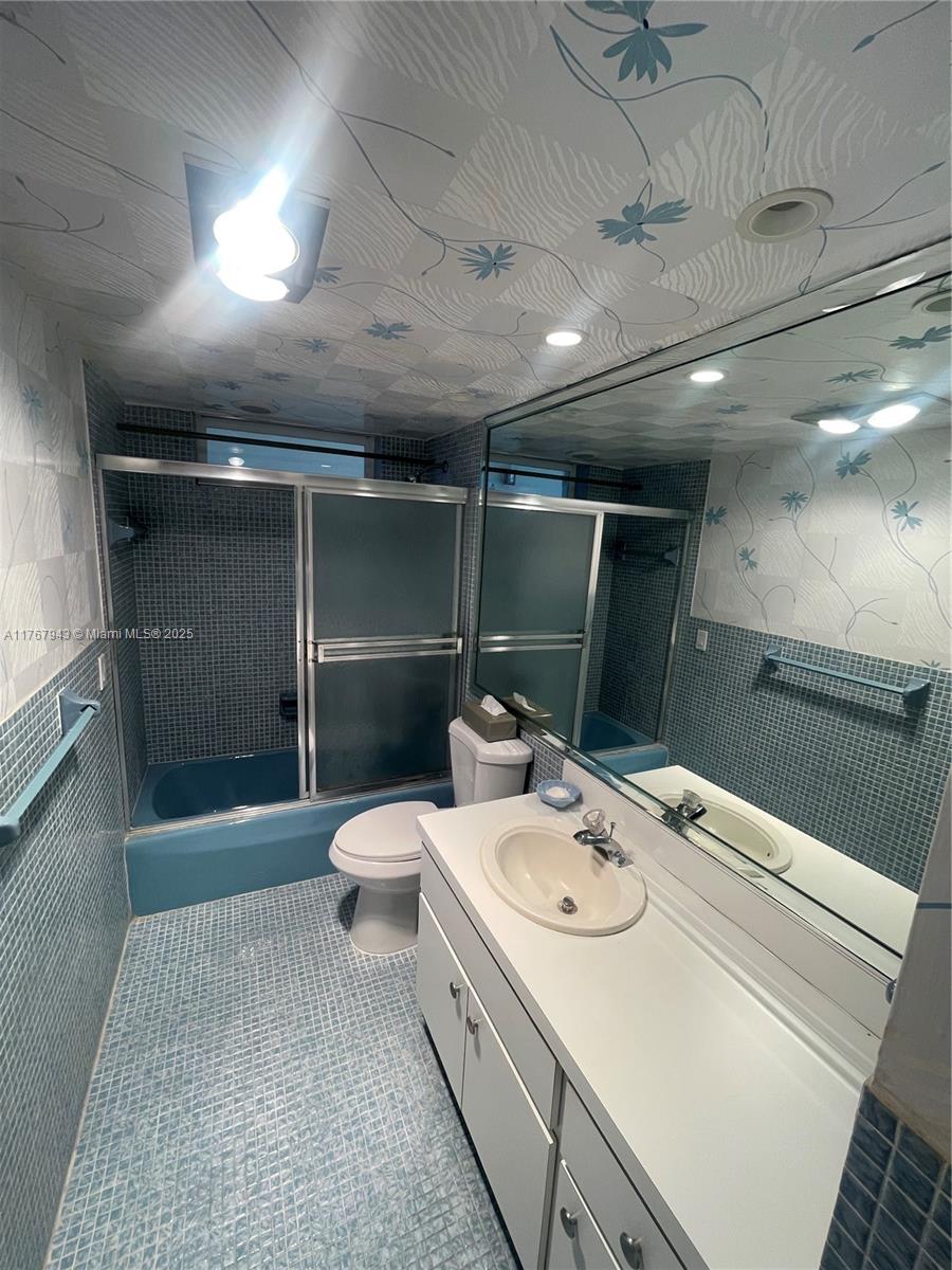 2910 Point East Dr M414 Property Photo 59