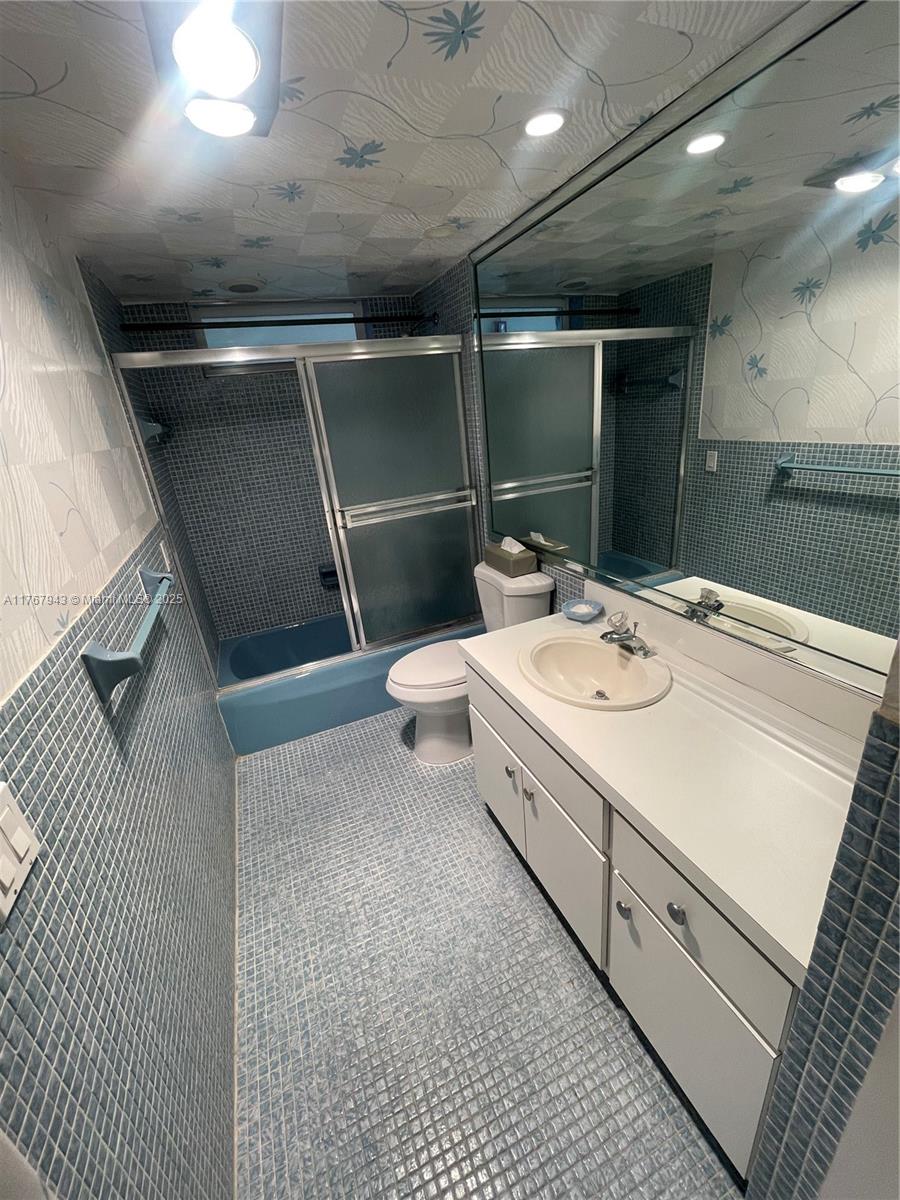 2910 Point East Dr M414 Property Photo 60