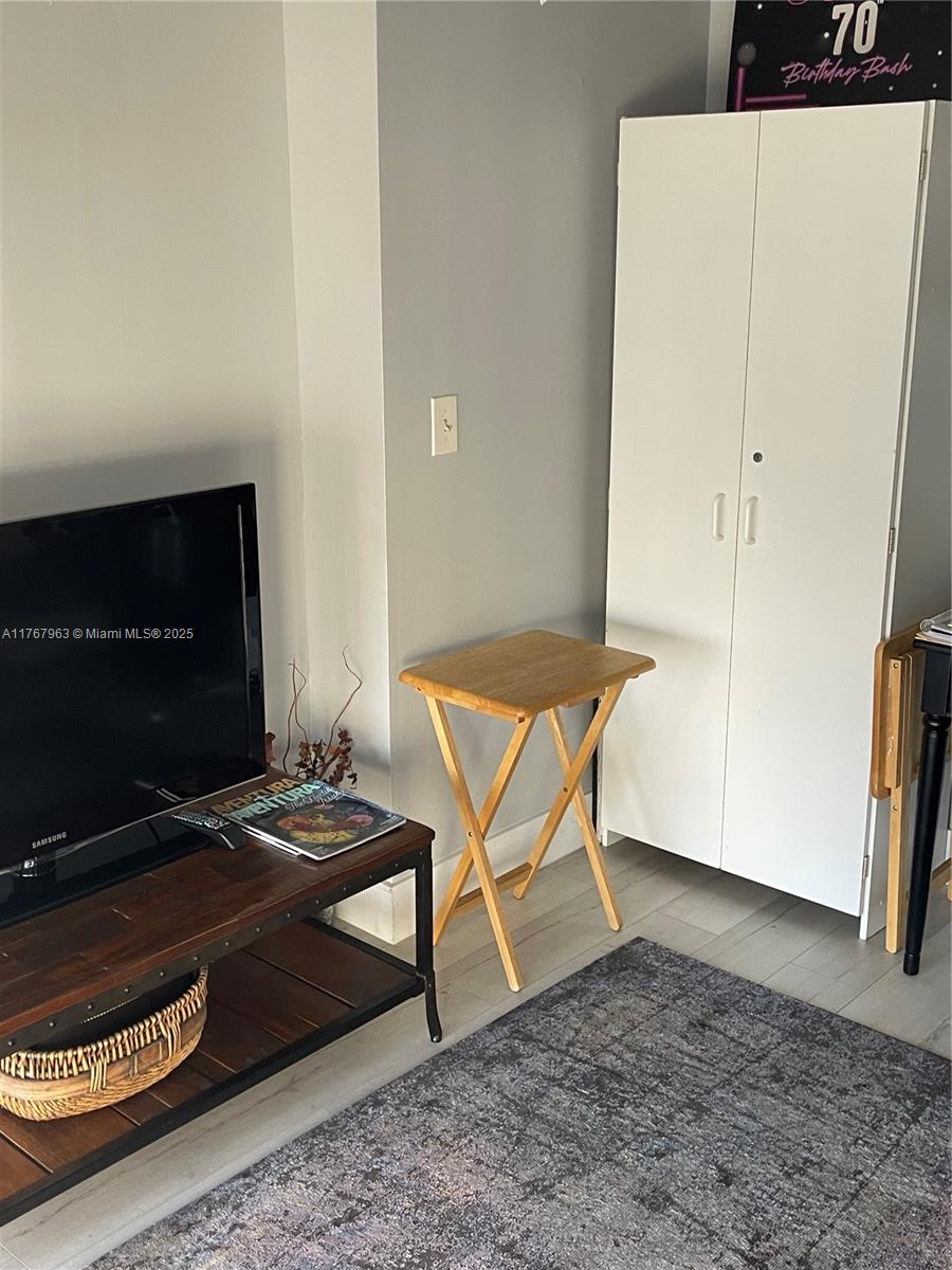 200 Leslie Dr 622 Property Photo 6