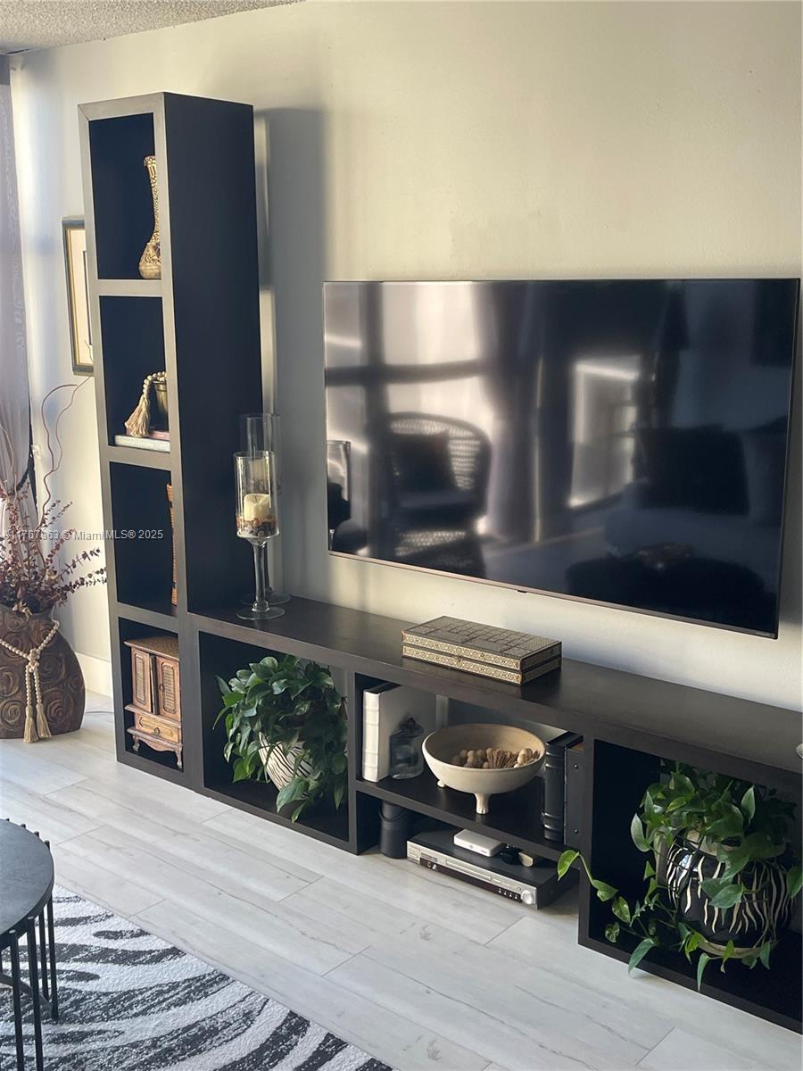 200 Leslie Dr 622 Property Photo 7