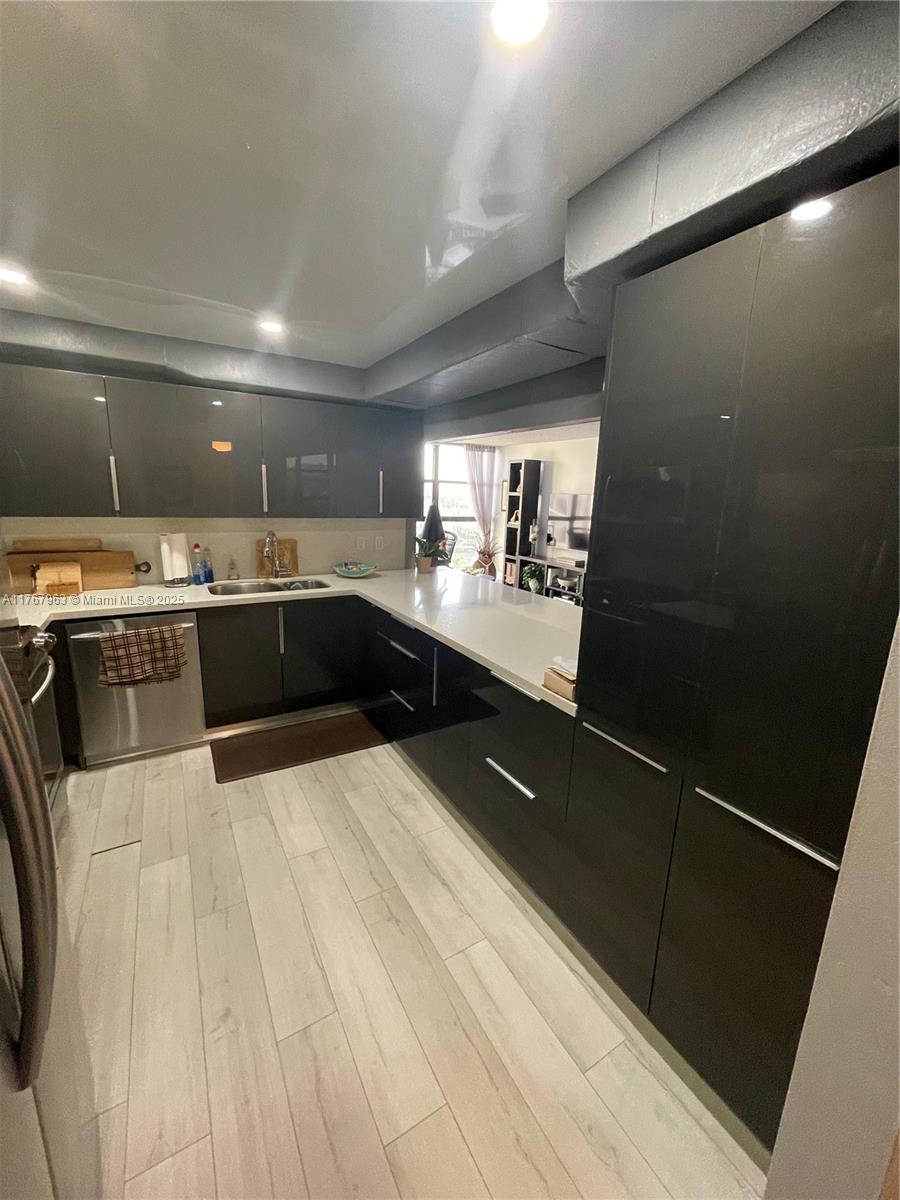 200 Leslie Dr 622 Property Photo 11