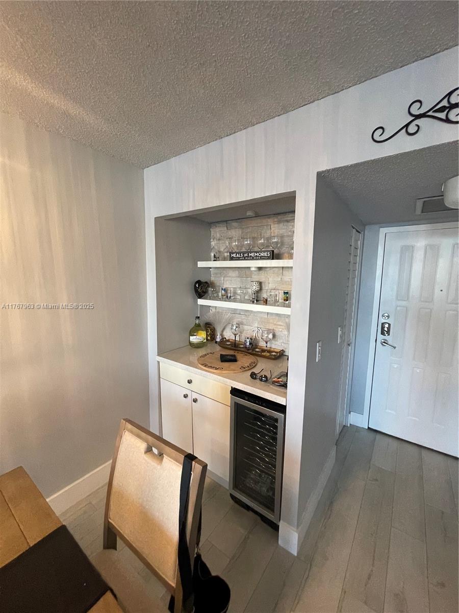 200 Leslie Dr 622 Property Photo 14