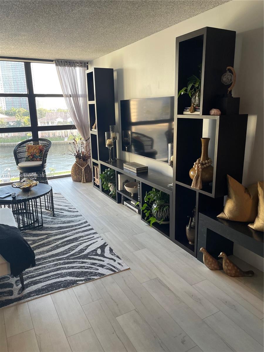 200 Leslie Dr 622 Property Photo 27