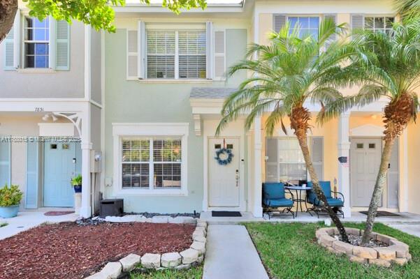 7833 Sanibel Dr 7833 Property Photo