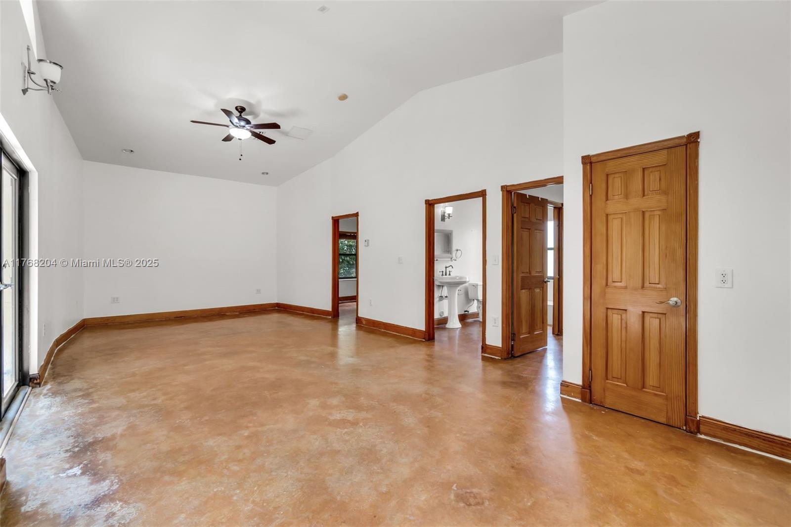 27000 Sw 192nd Ave Property Photo 35