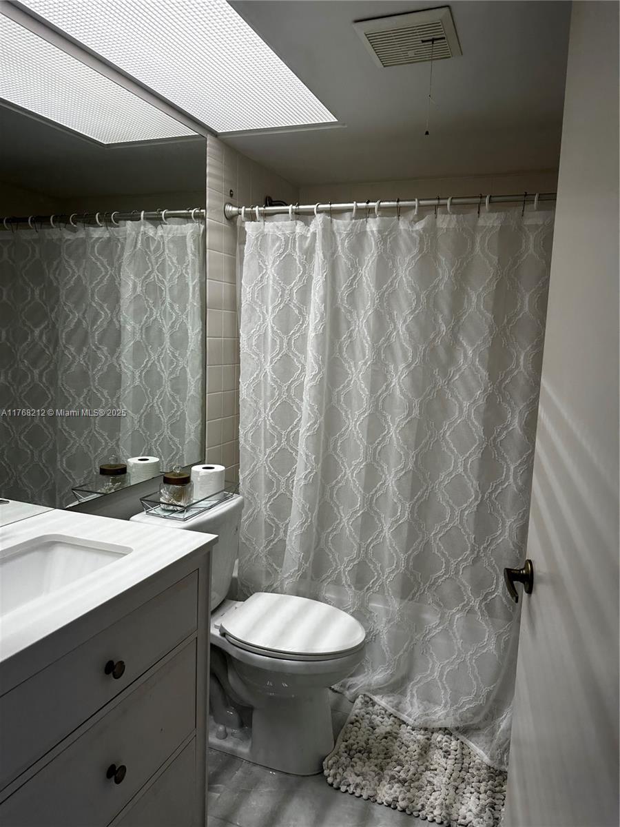 2508 Se 19th Pl 204-a Property Photo 16