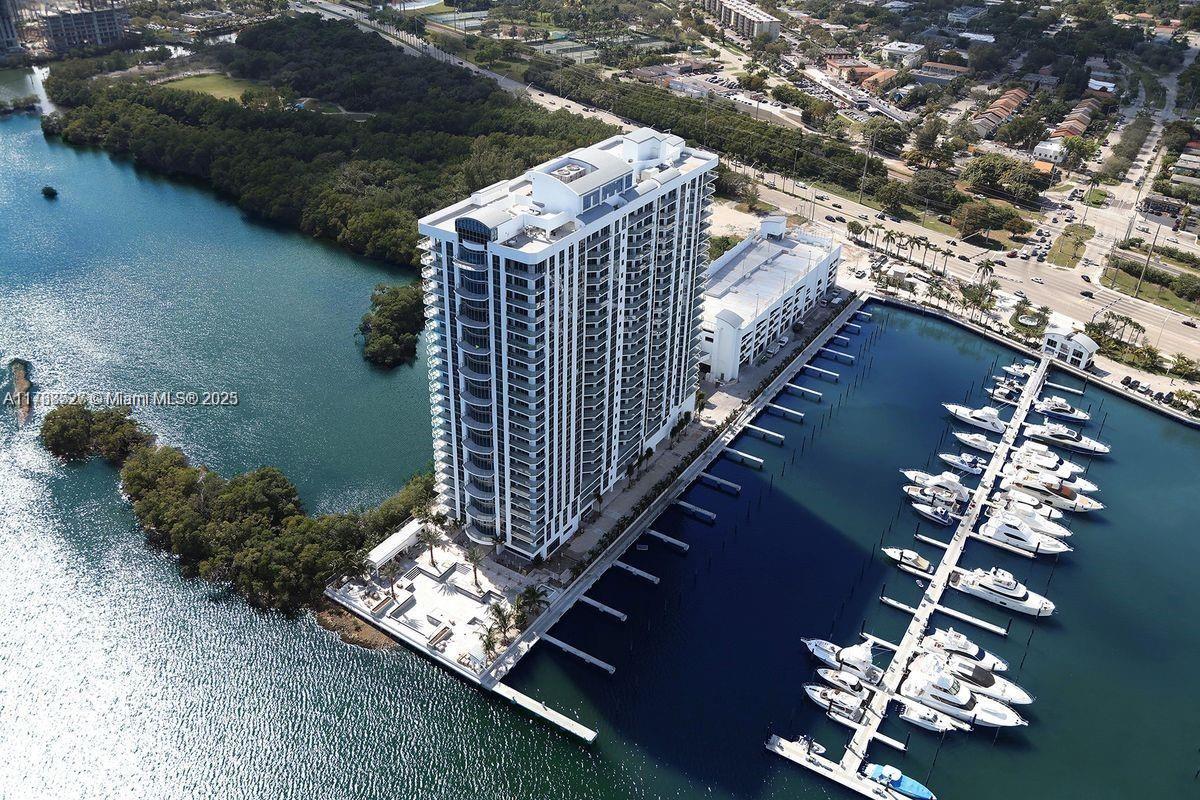 17111 Biscayne Blvd 408 Property Photo 1