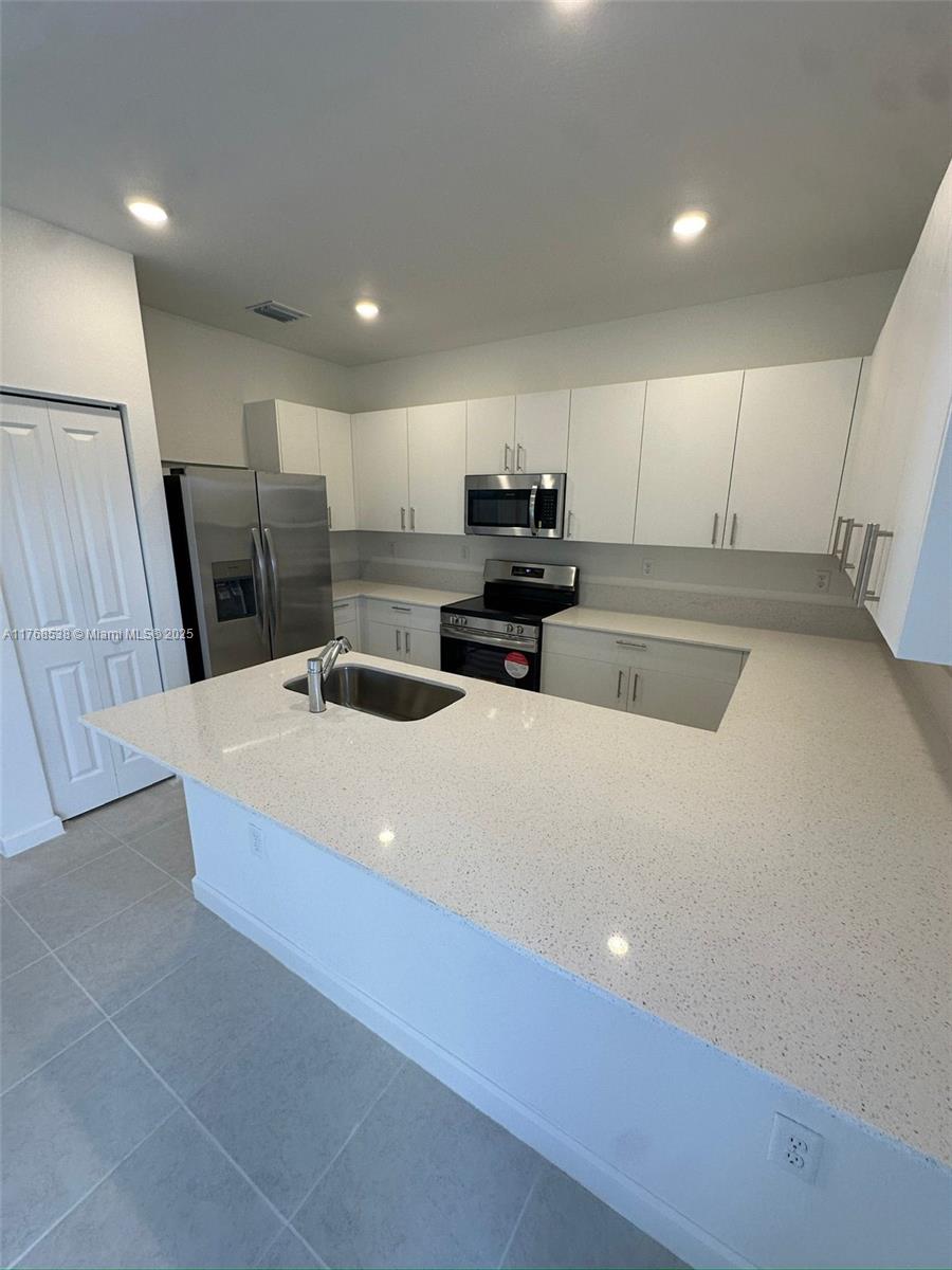2848 Se 26 Ter 2848 Property Photo